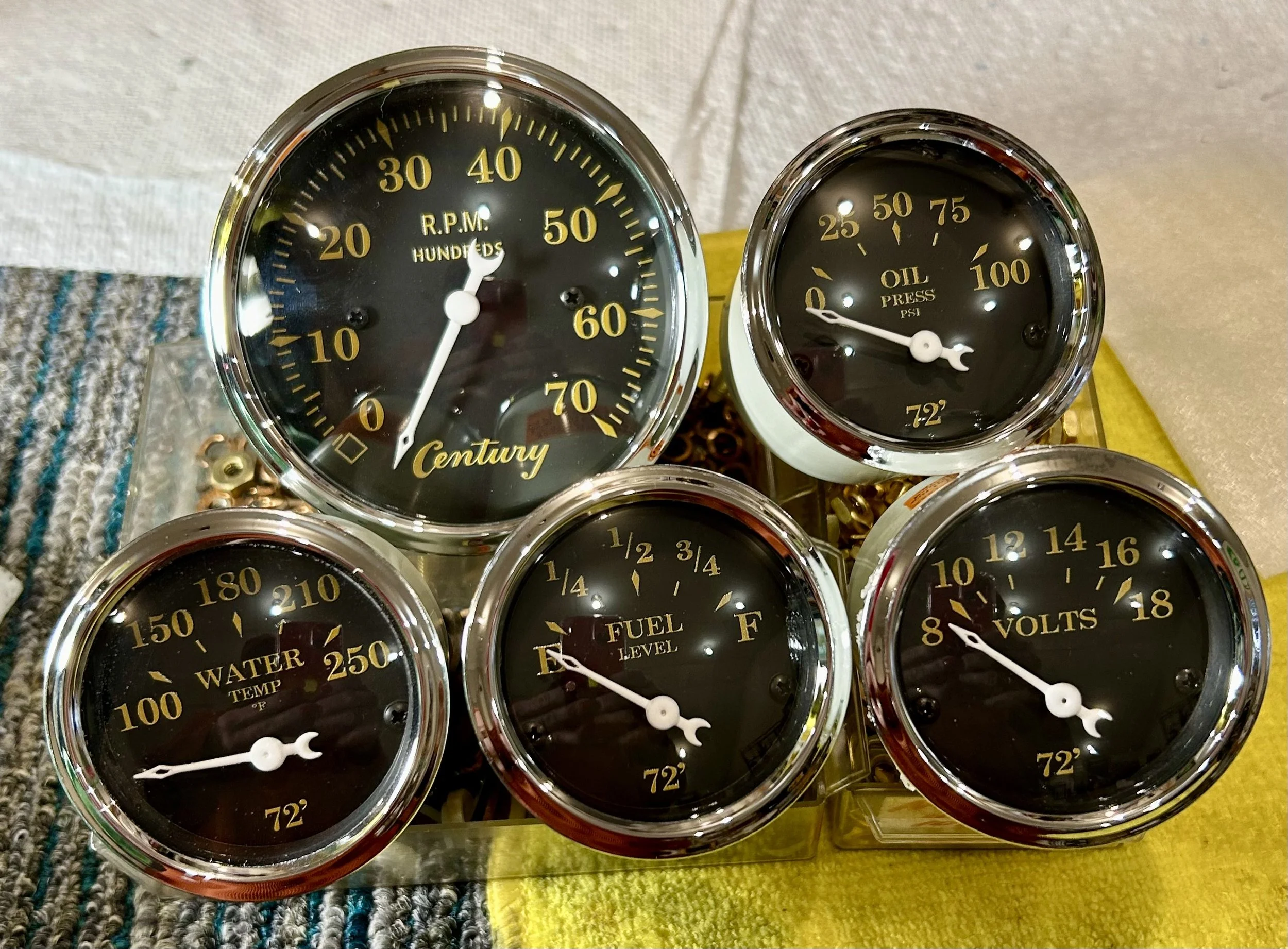 Modern gauges with custom faces