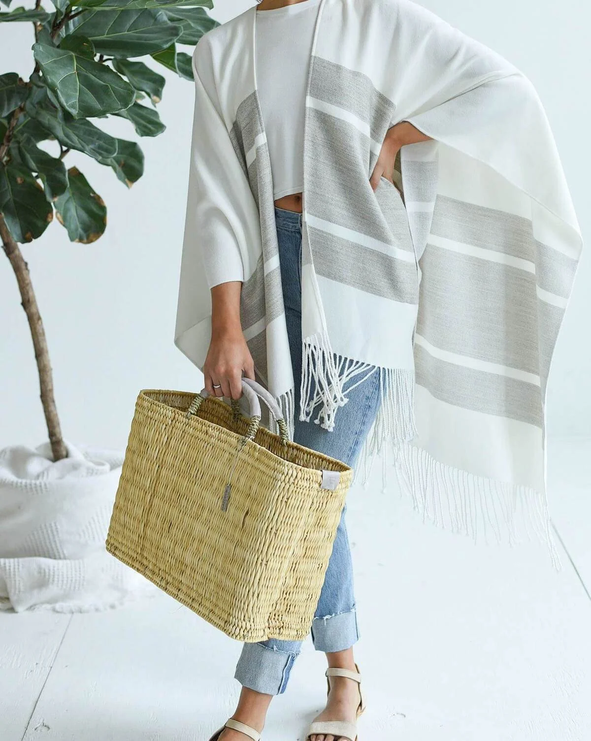 96B61025-BF3E-4E8F-8CFD-716F8BE65FEC