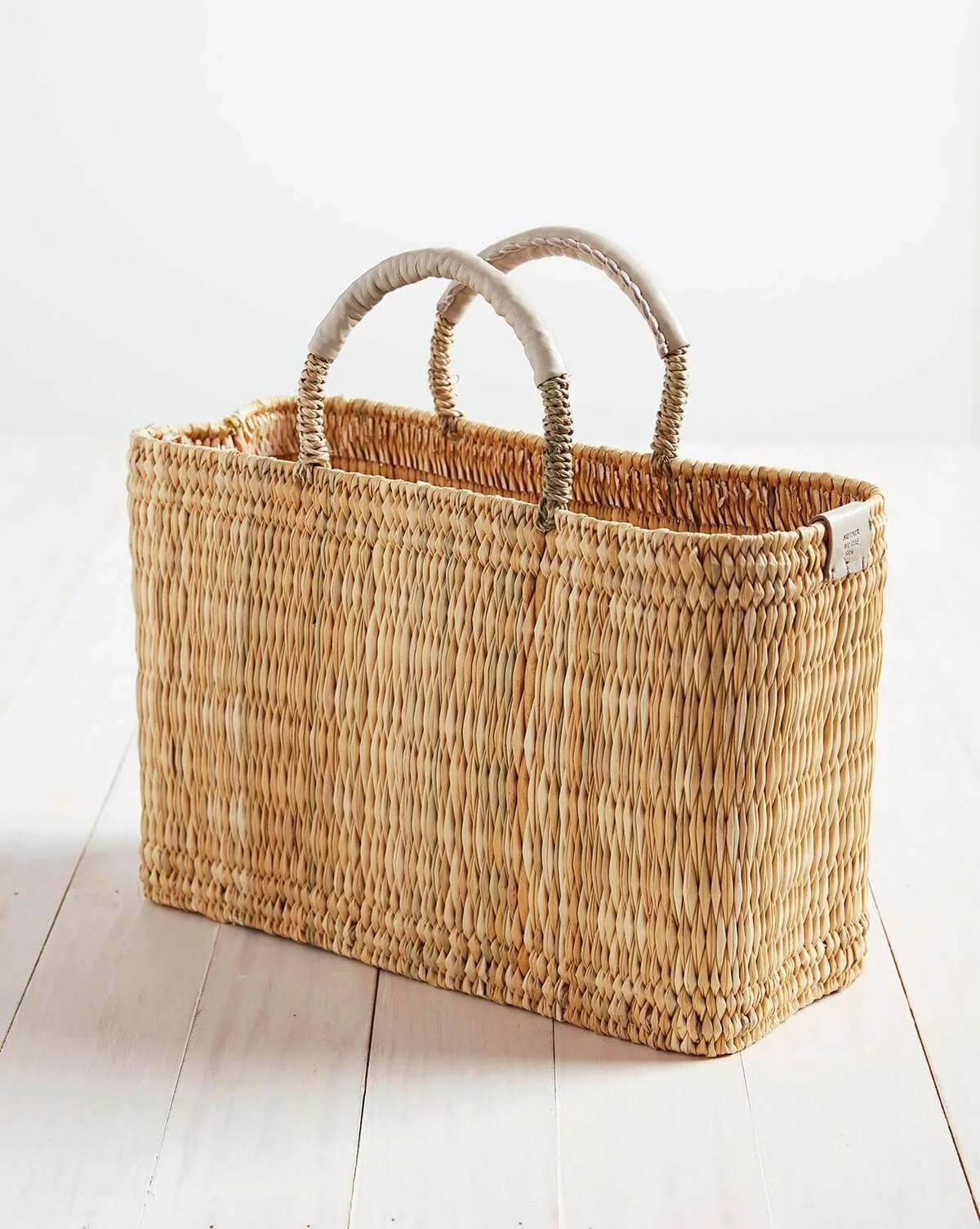 1C06FCD1-7C8F-4B73-9E51-23A5210FF574