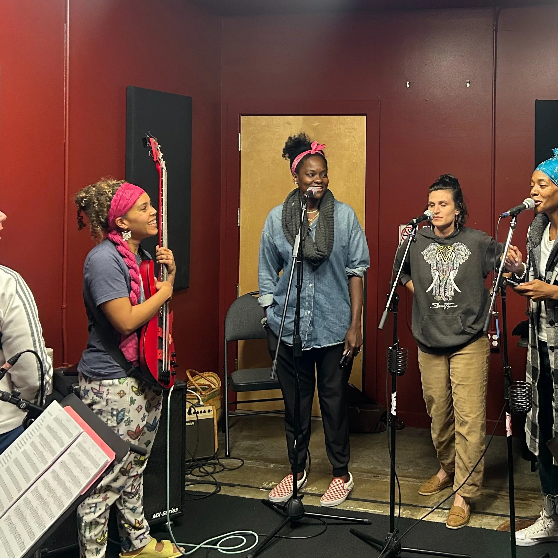 See you Tonight!
Sapphic Jam Sessions at Mariposa Coffee Bar!! 6-8p