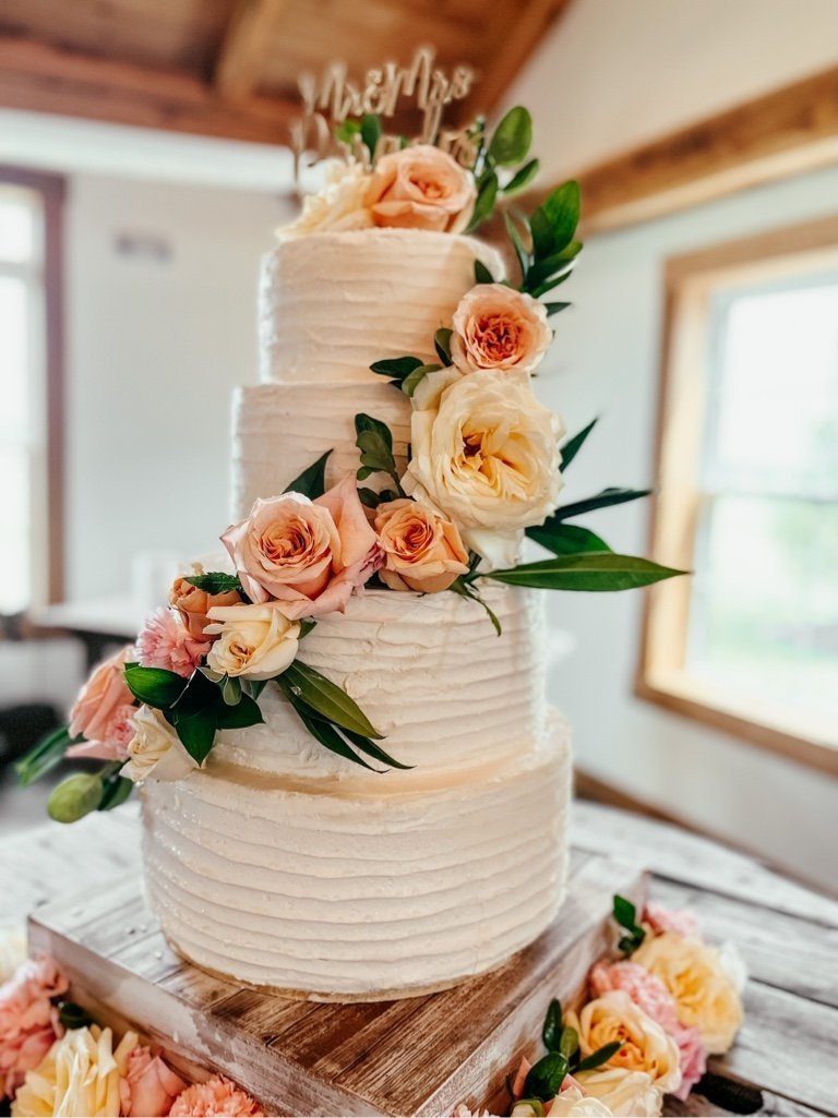 4 Tier wedding cake servings 150