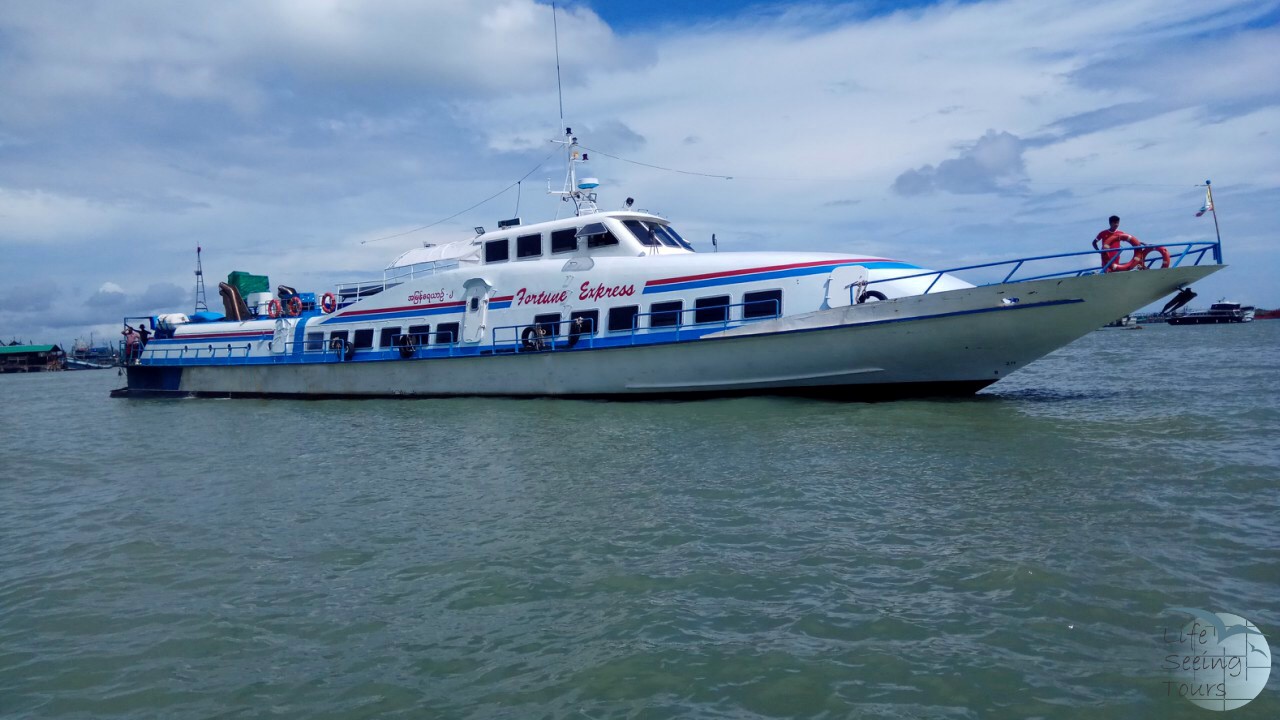 cruise boat picture.jpg