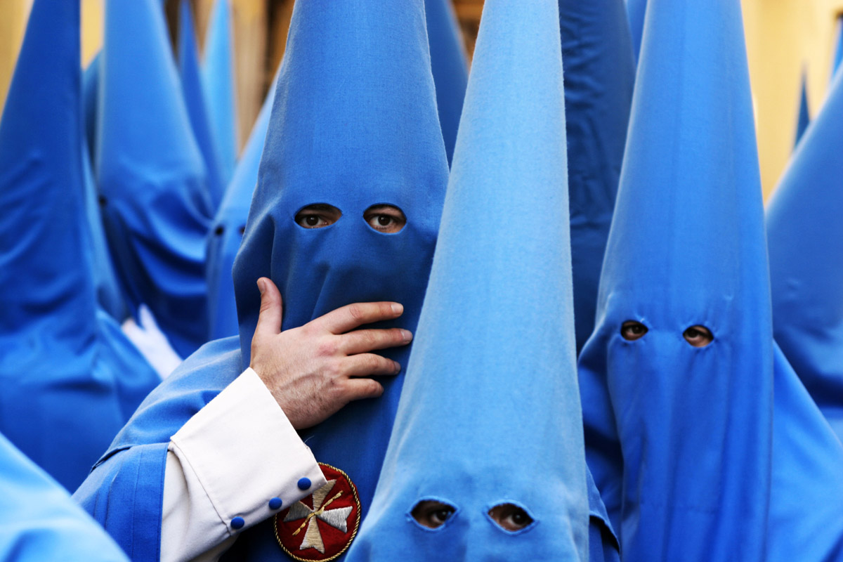 IMG_7482_nazareno-blue_1200px.jpg