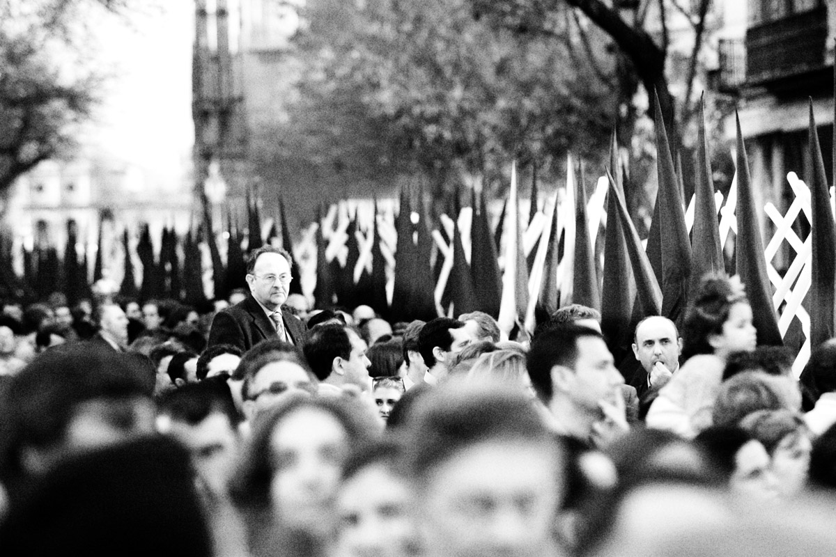 IMG_7956_crowd_1200px.jpg