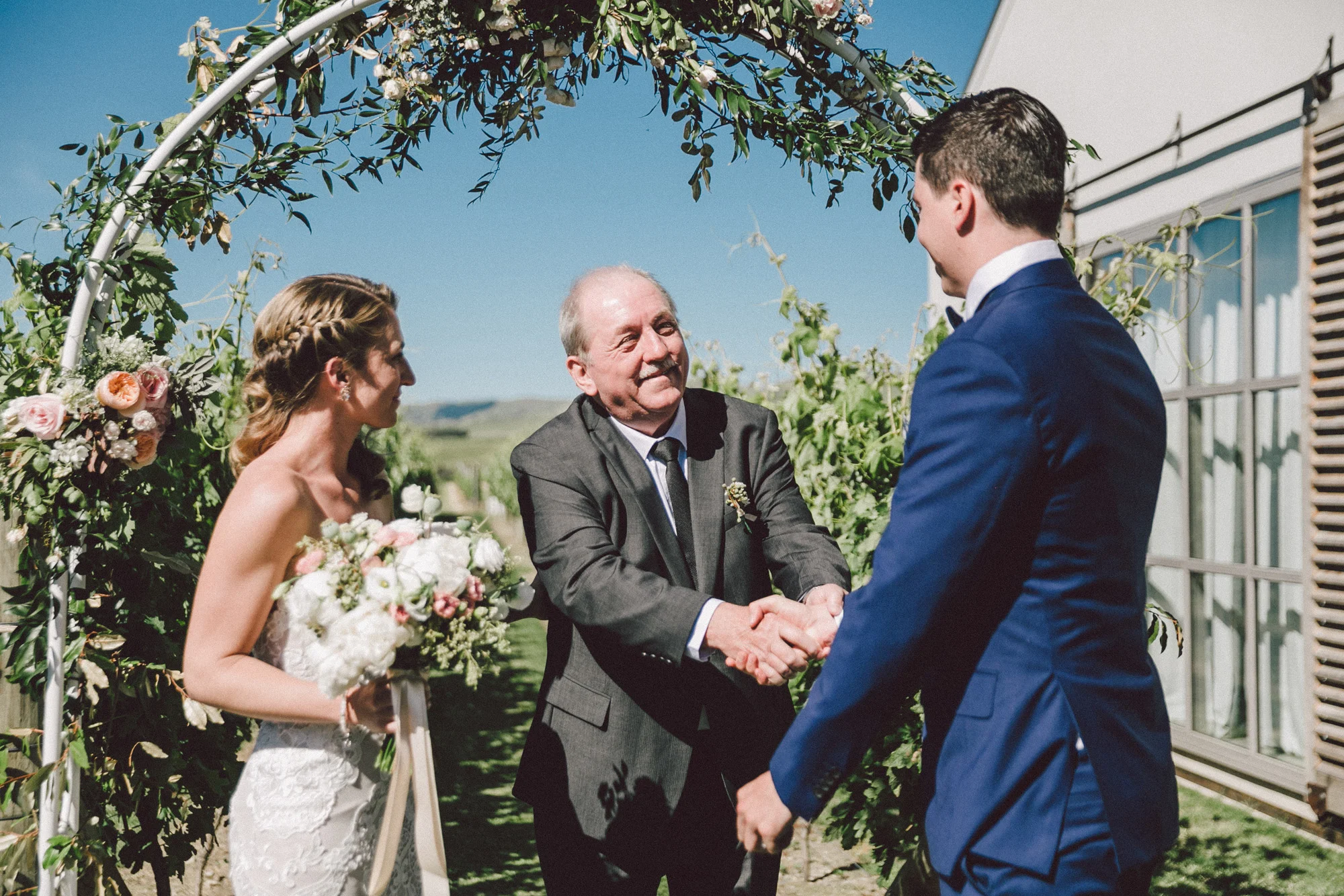 SMP_POPPIES_WEDDING_martinborough_033.jpg