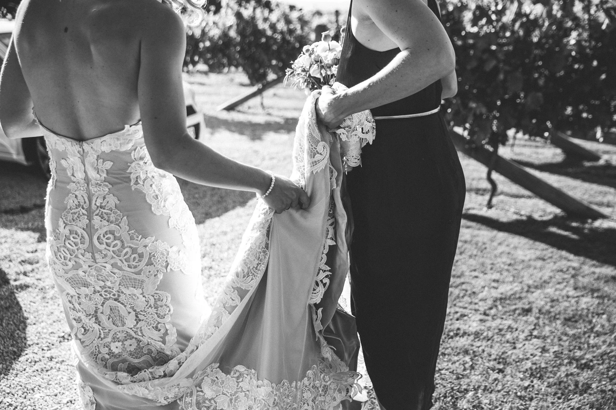SMP_POPPIES_WEDDING_martinborough_049.jpg