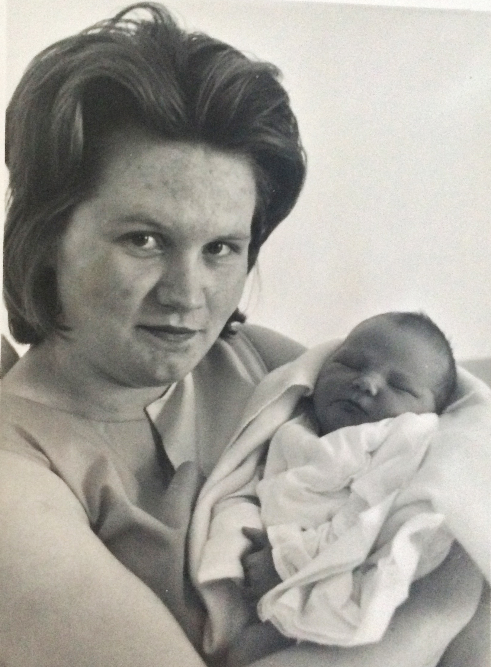 1960: I was born.