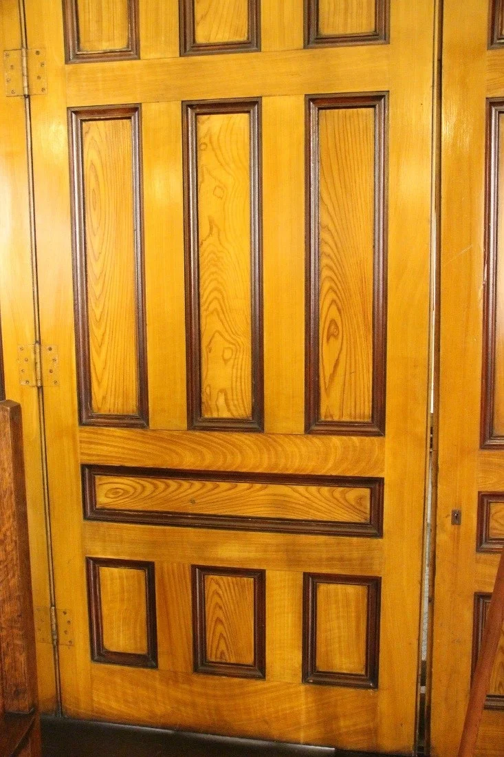 51 View north showing detail of sanctuary side of bi-fold doors. Note the exceptional condition of the faux graining.jpg