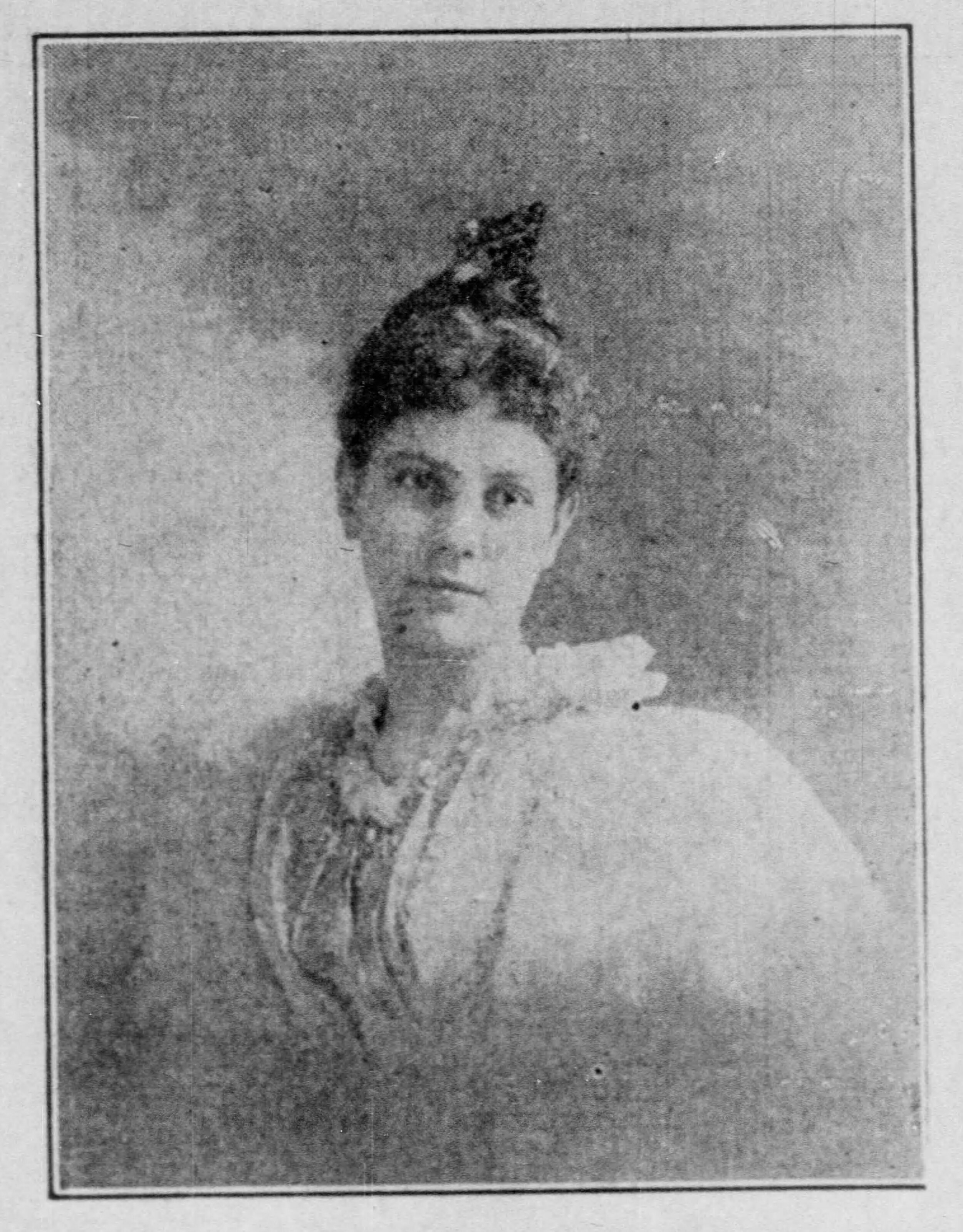 Pittsburgh_Daily_Post_Sun__Jan_4__1903_Mrs Hugo Rosenberg.jpg