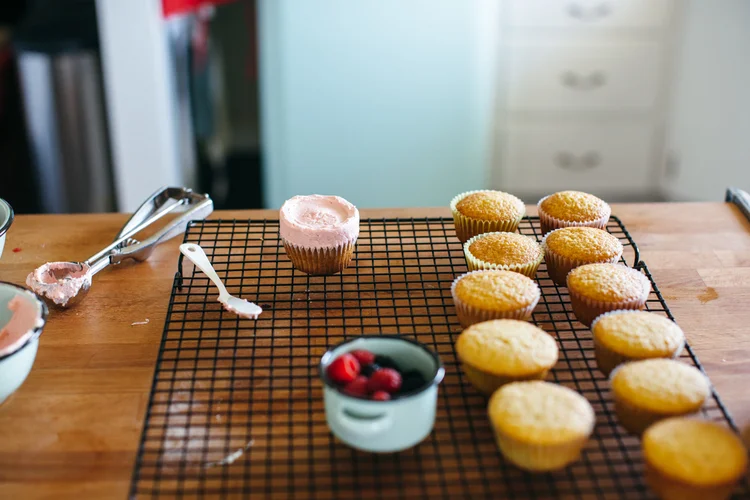 647a0-yeh_olive_oil_cupcakes.jpg