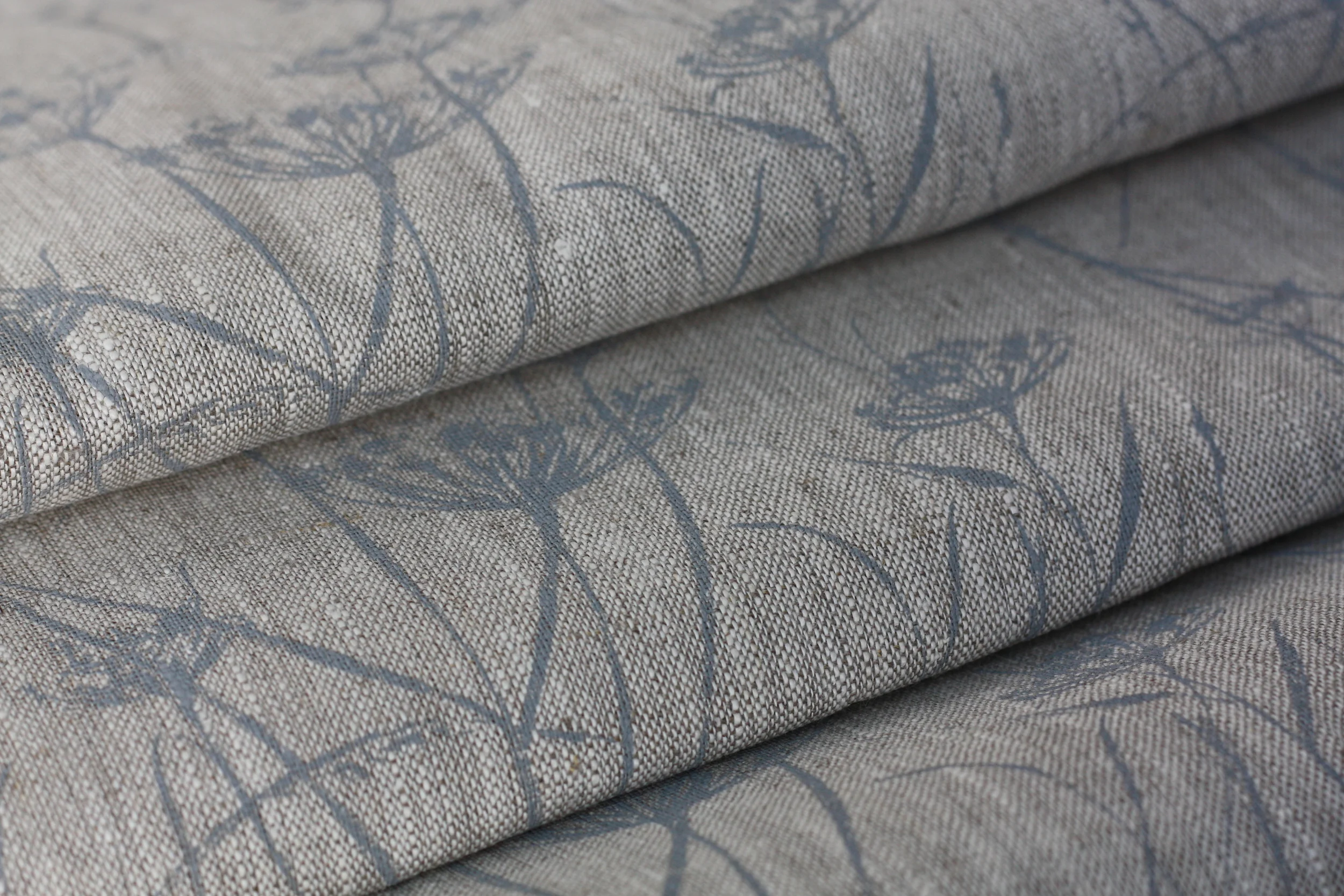 Adlington Cowparsley Linen Fabric