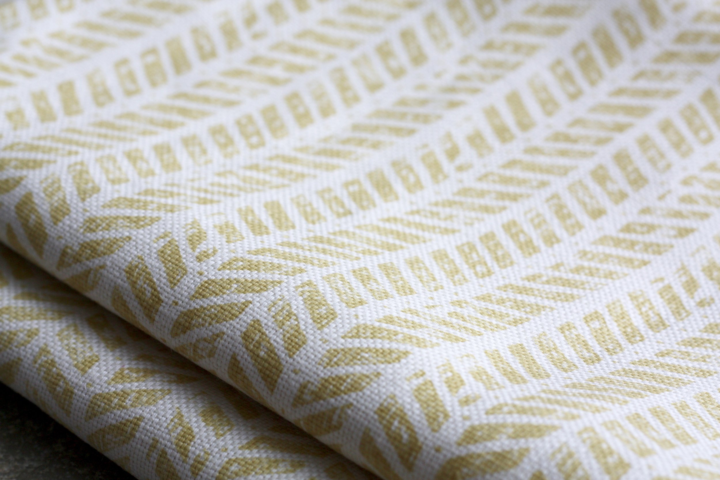 Mottram Meadow Camomile linen