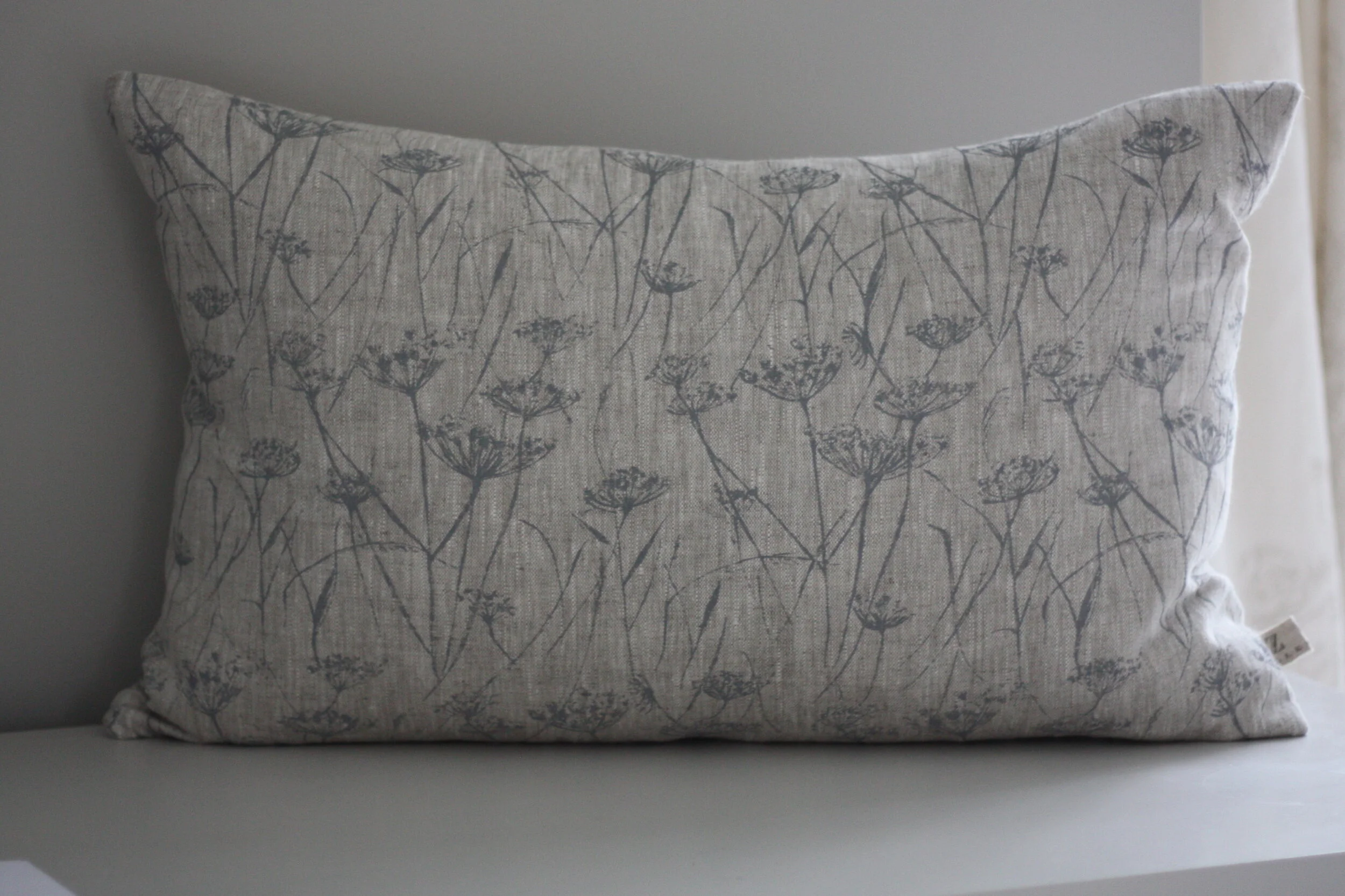 Adlington Cowparsley linen cushion