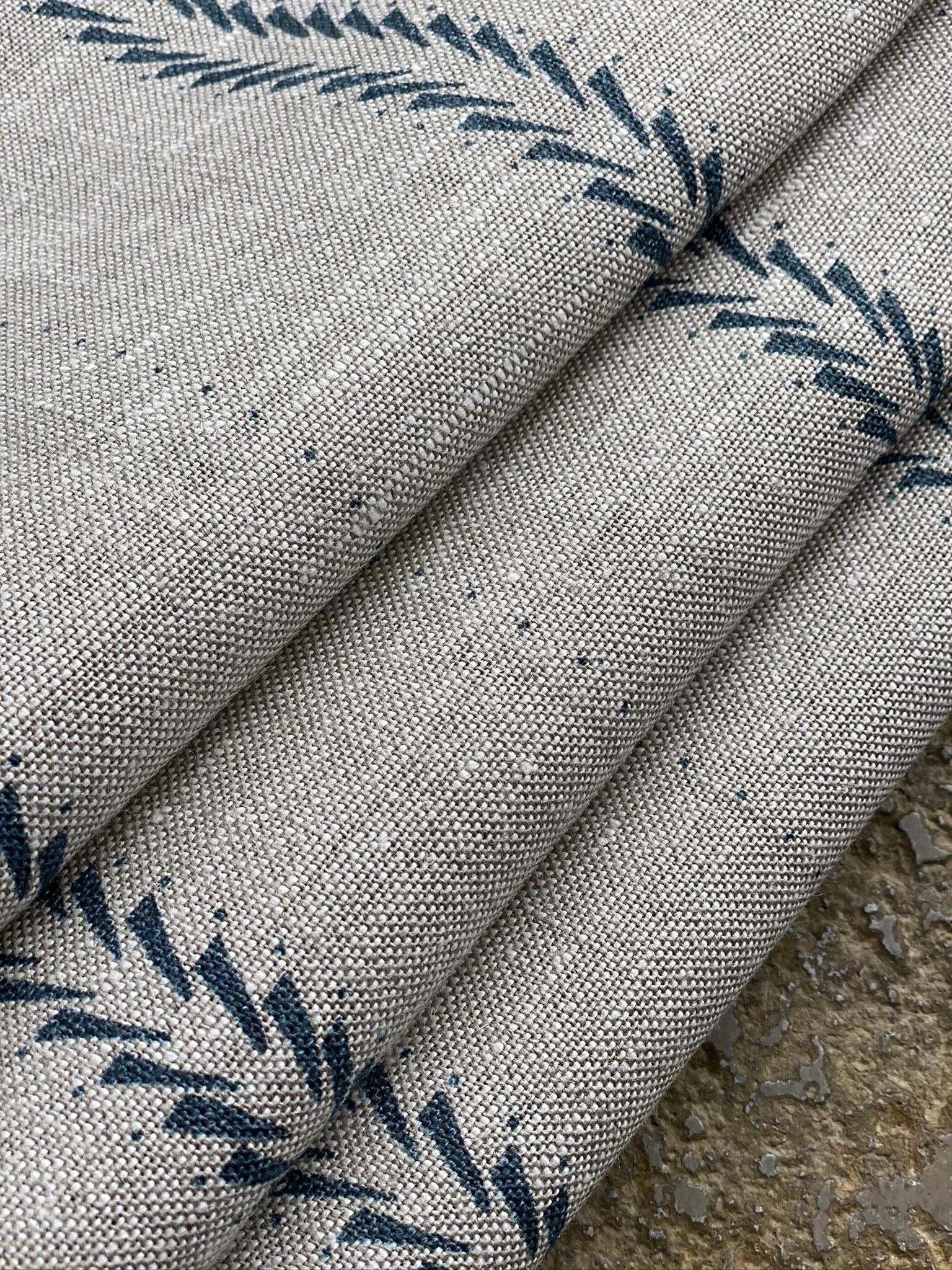 Feather Blade Atlantic Linen Roman Blind