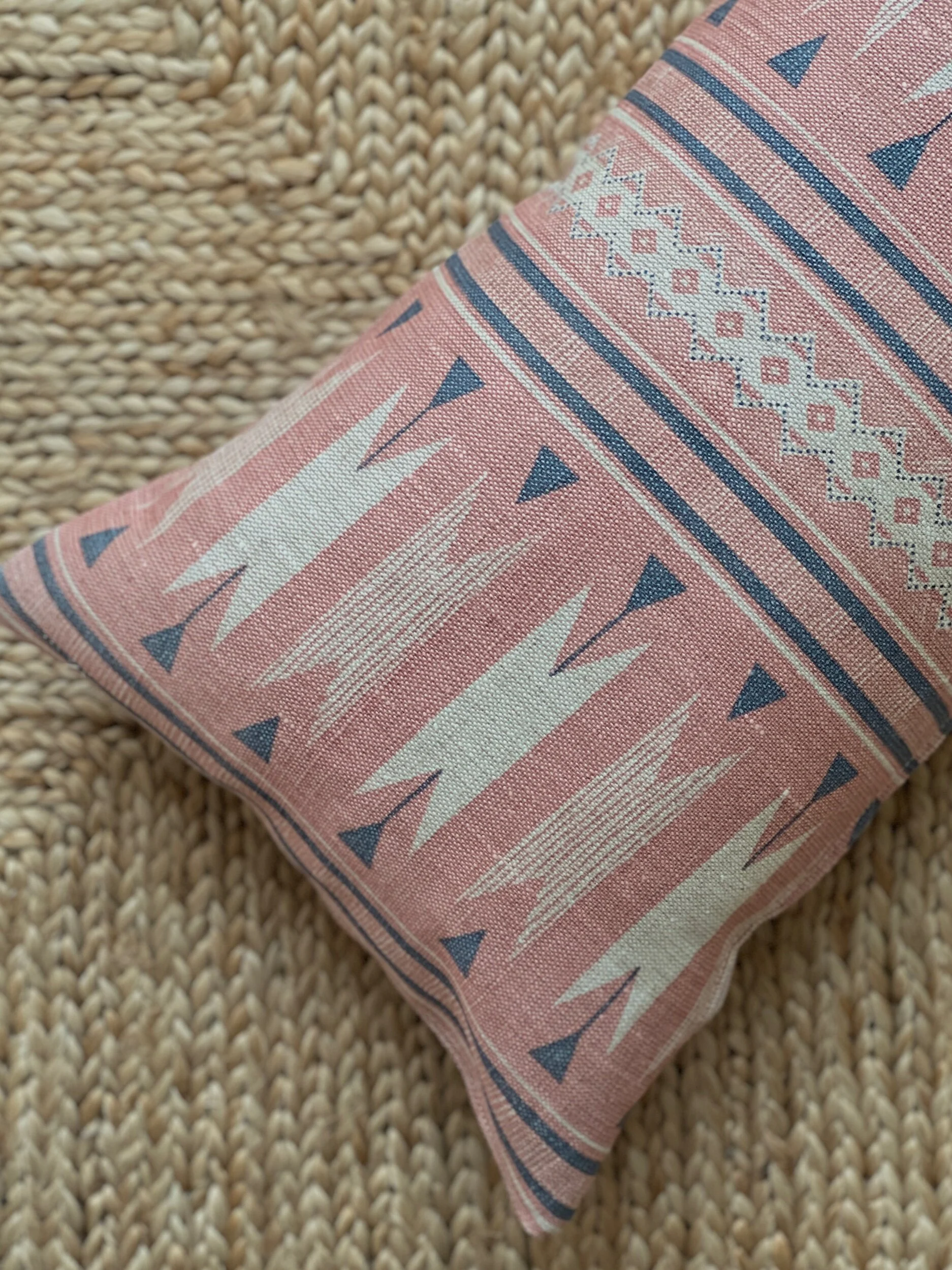 1F0606E2-CEE5-4698-B7F8-F0F3FD63C2C0