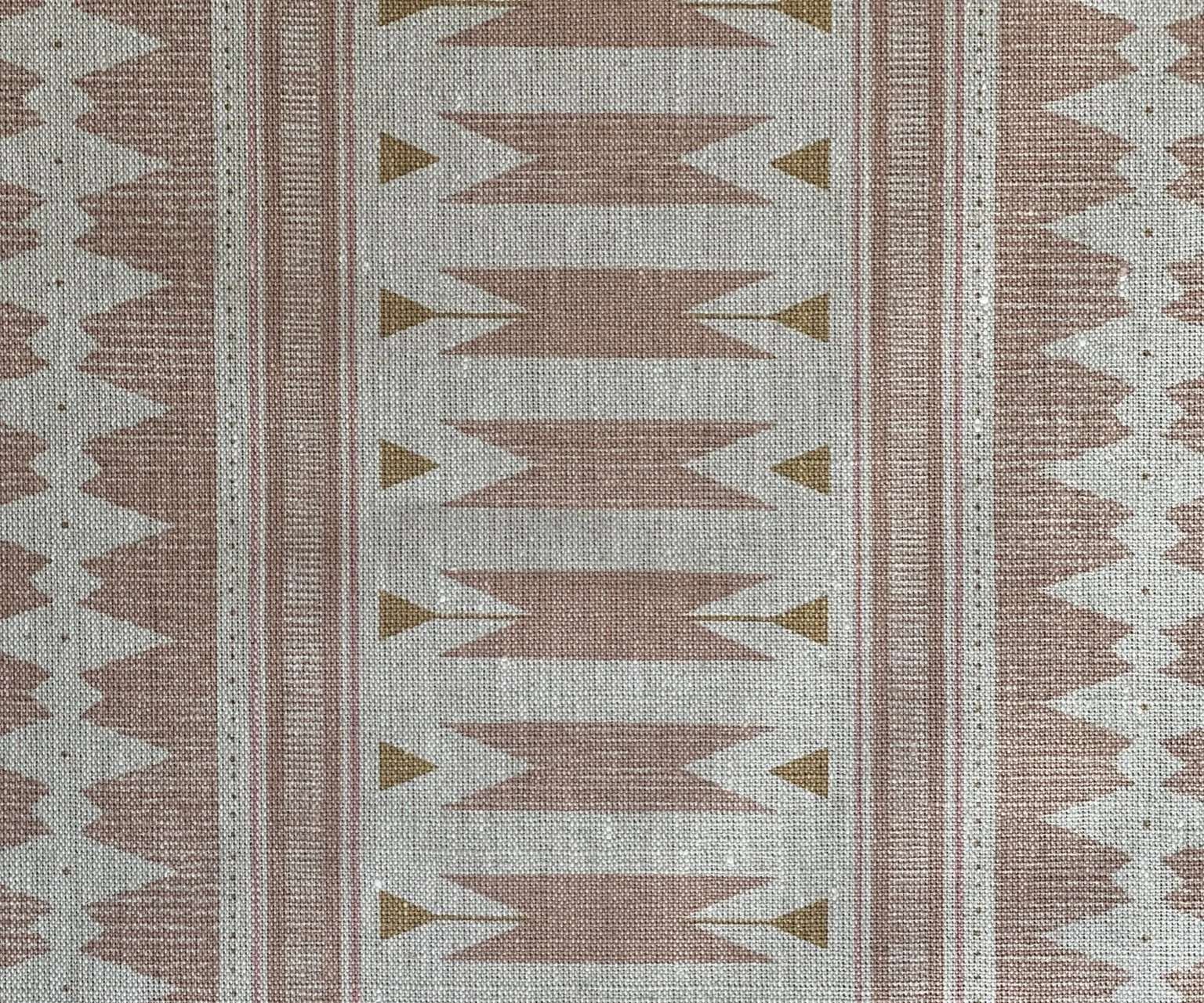 Ziggy Molinos Toasted Almond Swatch