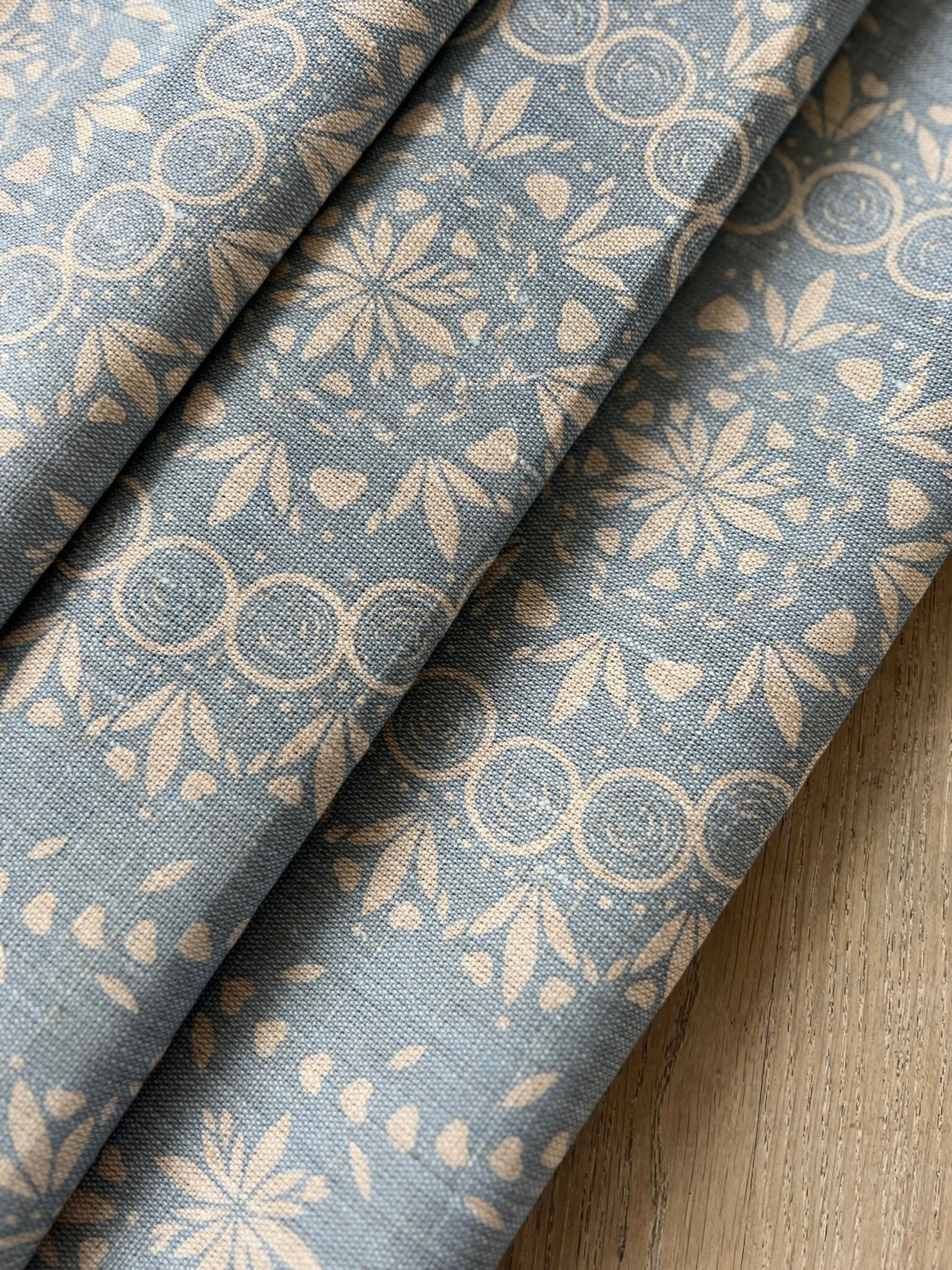 07C69B5E-55D0-42B9-BF0A-F292939E317B