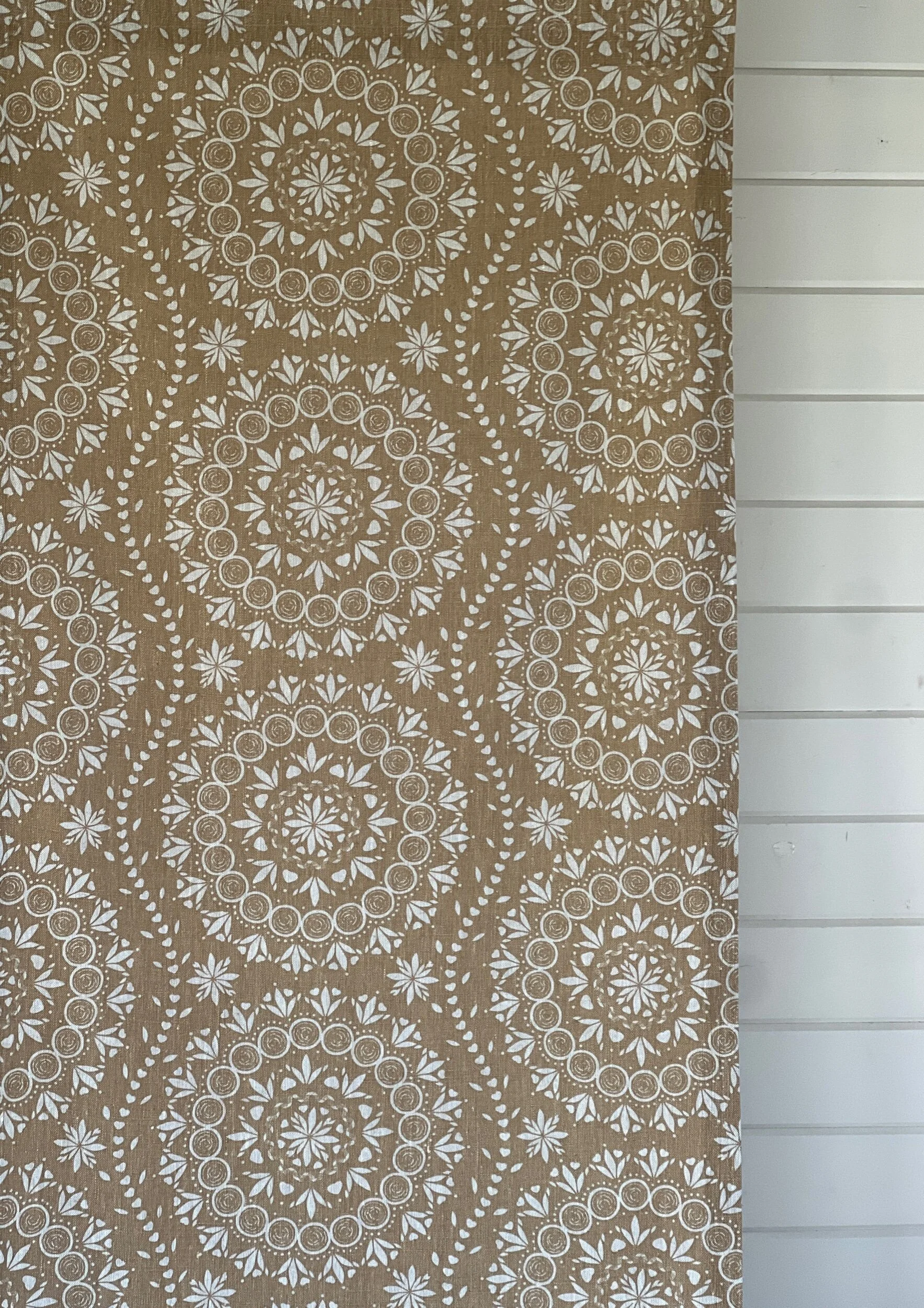 F5A18678-D884-457E-803C-7348DC64E568