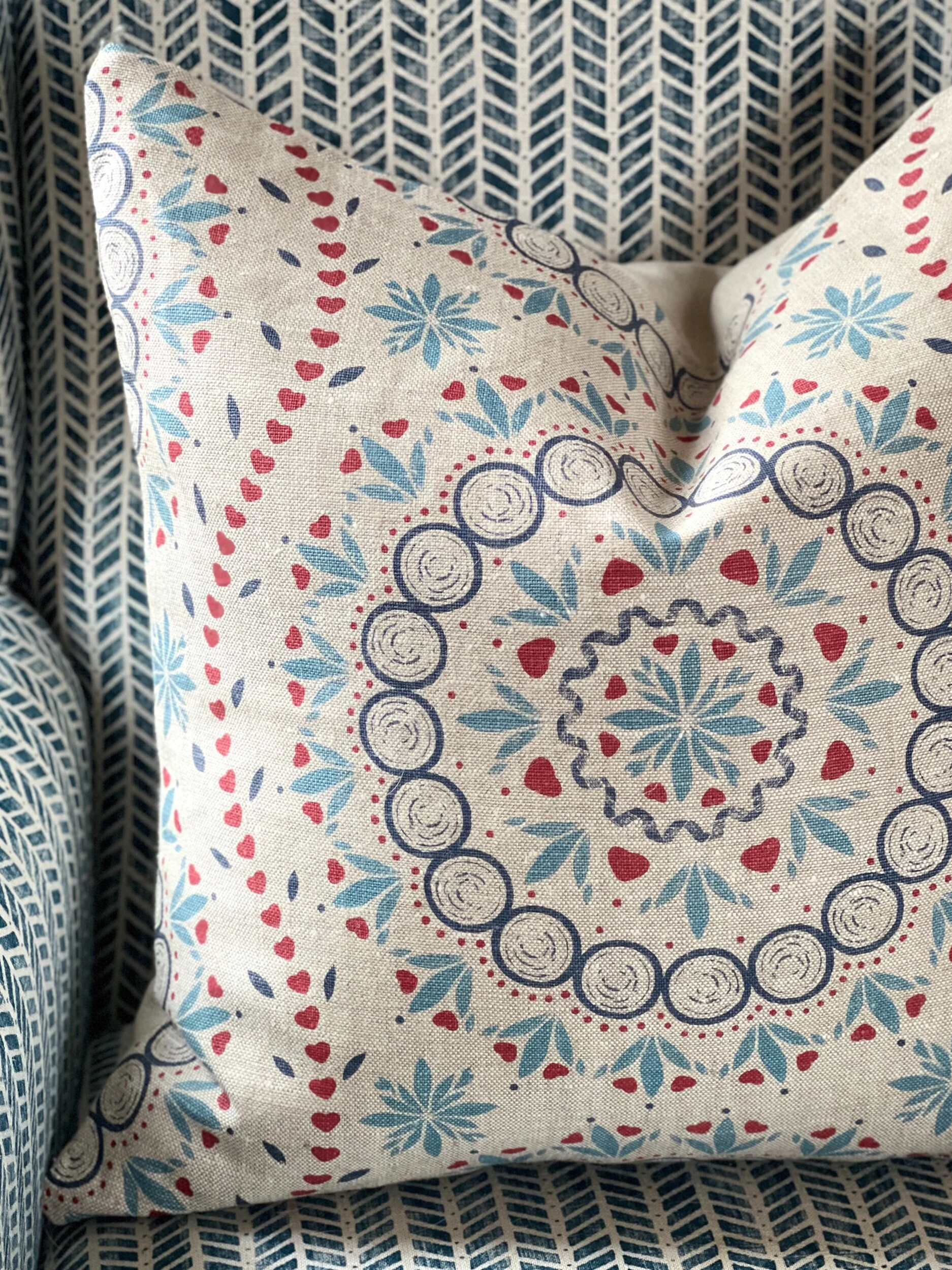 32C272CC-E695-4BA5-A900-E19C619346ED