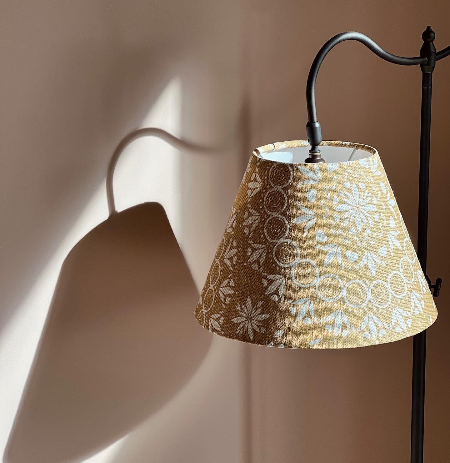 Just add sunshine! ☀️ 

Bringing sunny, warm tones into your home. 

Lampshades: Palma Sol Antique Ochre.  Lamp base by @jimlawrencemade 

Cushions Porto Powder and Antique Ochre and Palma Sol Antique Ochre. 
Sofa upholstered in Ziggy Molinos Toasted