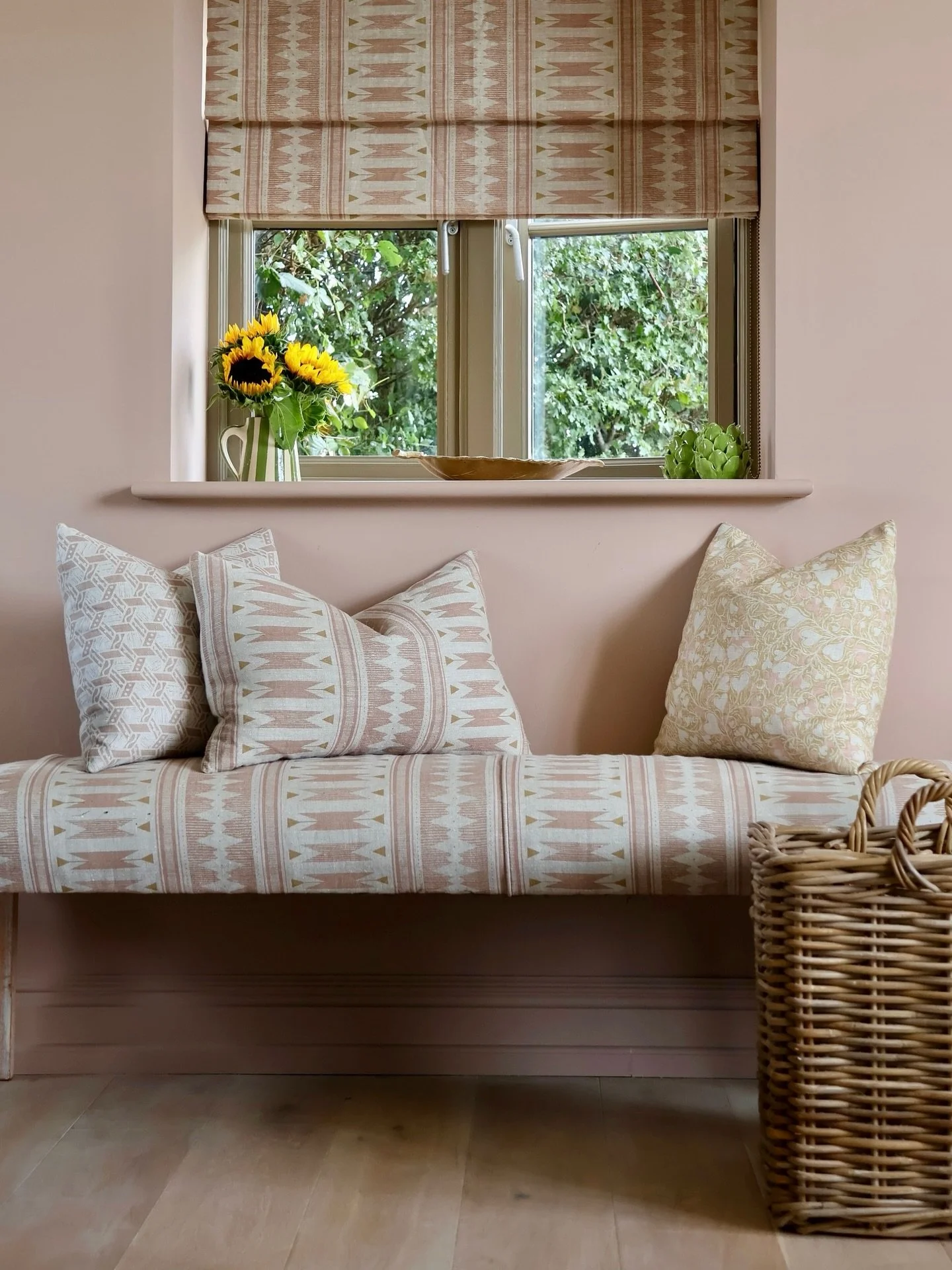 Our Ziggy Molinos fabric in the warmest tones works so well for upholstery, blinds and curtains. 

Cushions: 
Ziggy, Malla and Perdu Toasted Almond and Spice. 

#zoeglencrossfabrics
#ziggymolinosfabric
#spanishinspireddesign 
#interiors
#warminterior
