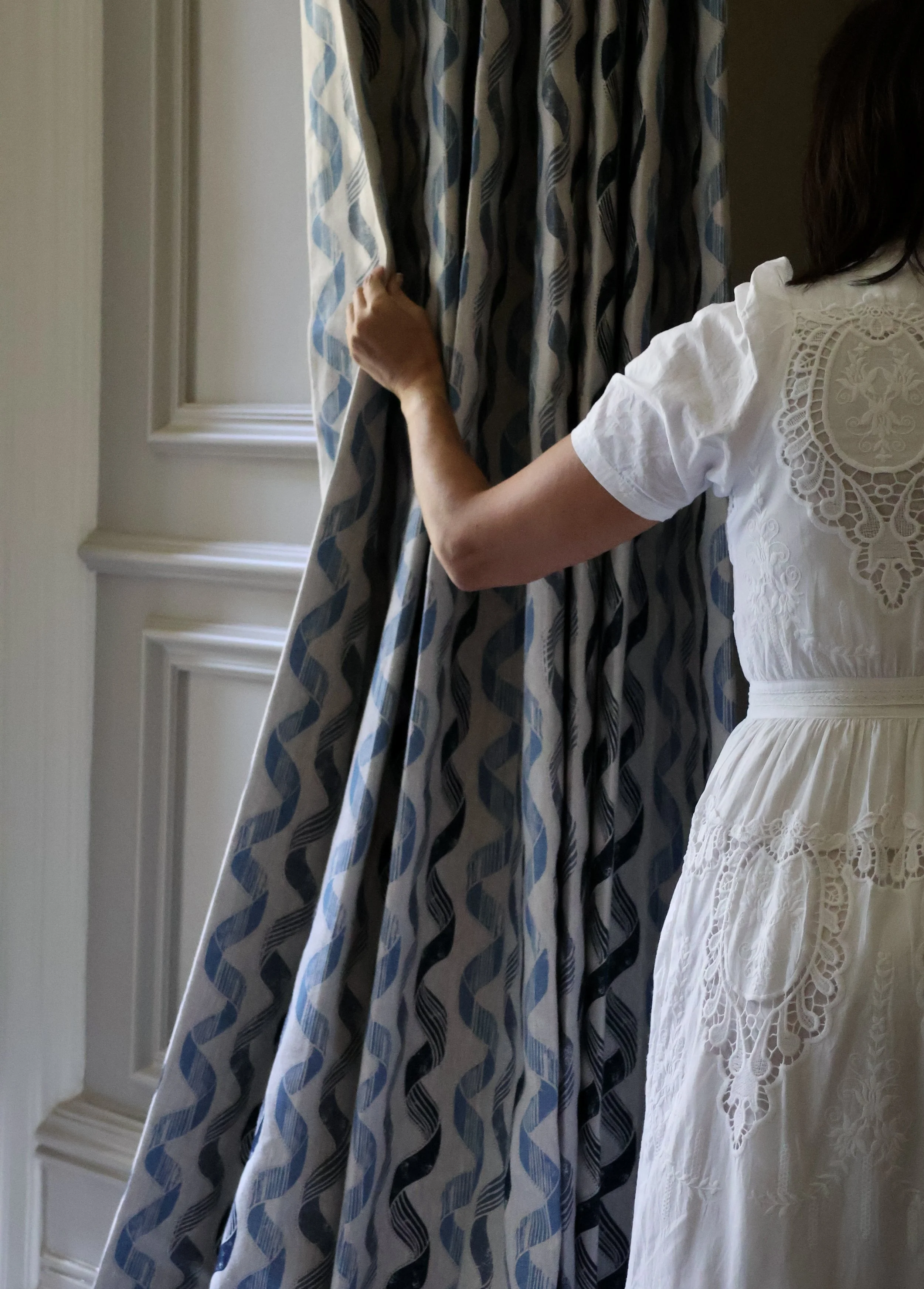 Cintas Linen Curtain