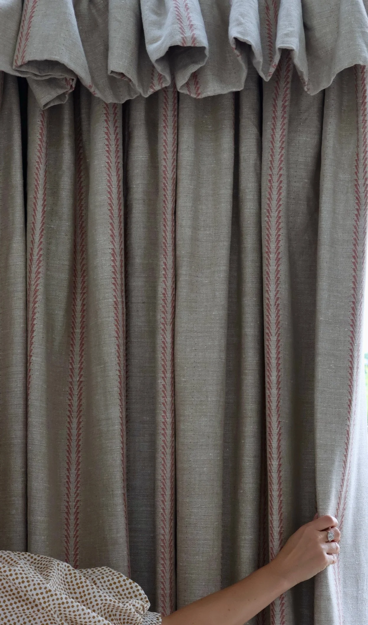 Feather Blade Terracotta Curtain