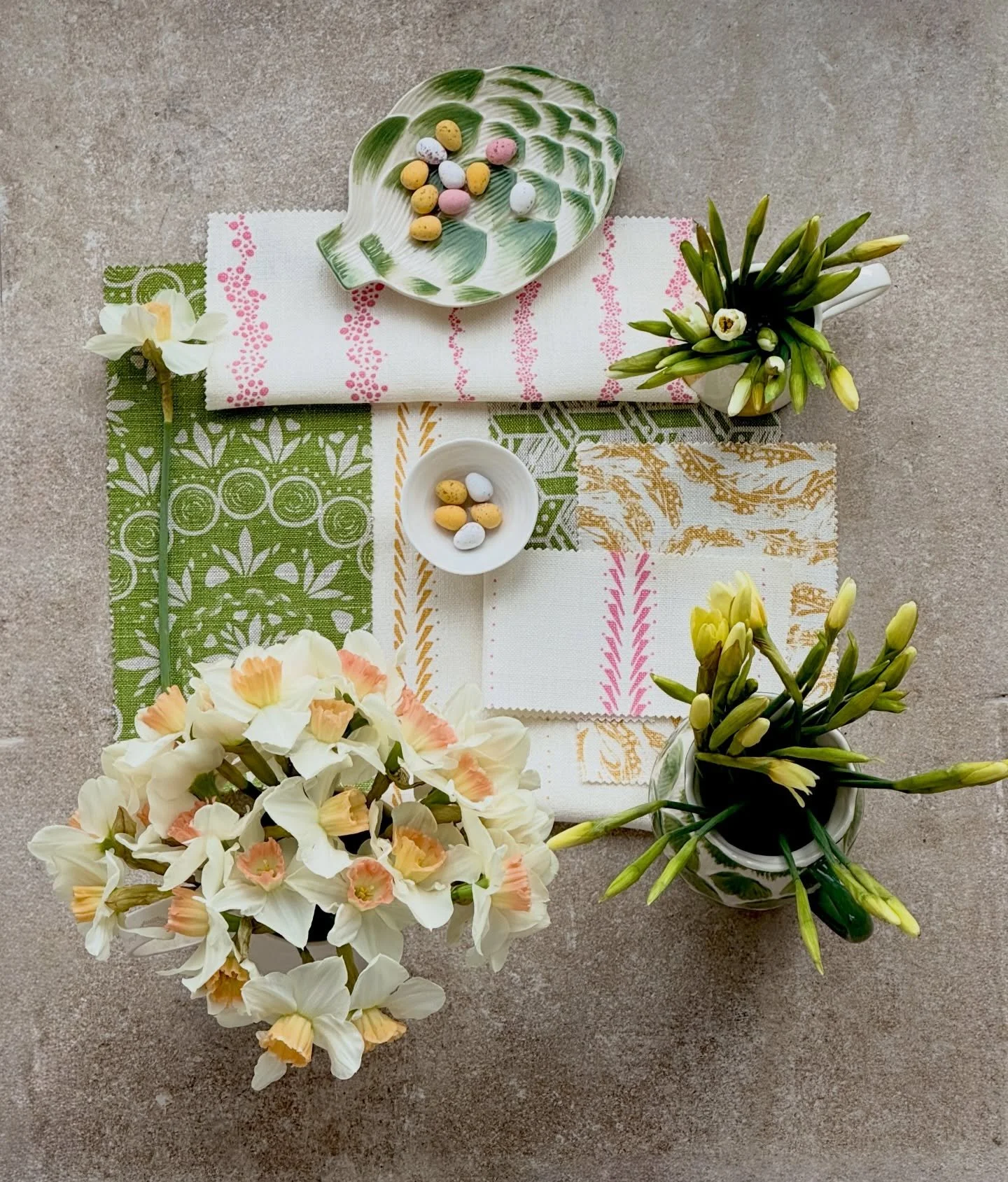 Wishing you a wonderful weekend with a Spring serving of fabric! 🌼🌷🐣

Celebrating all things Springy despite the grey skies returning once more here.  It&rsquo;s lovely to see daffodils everywhere and the hedgerows turning from brown twigs to fres