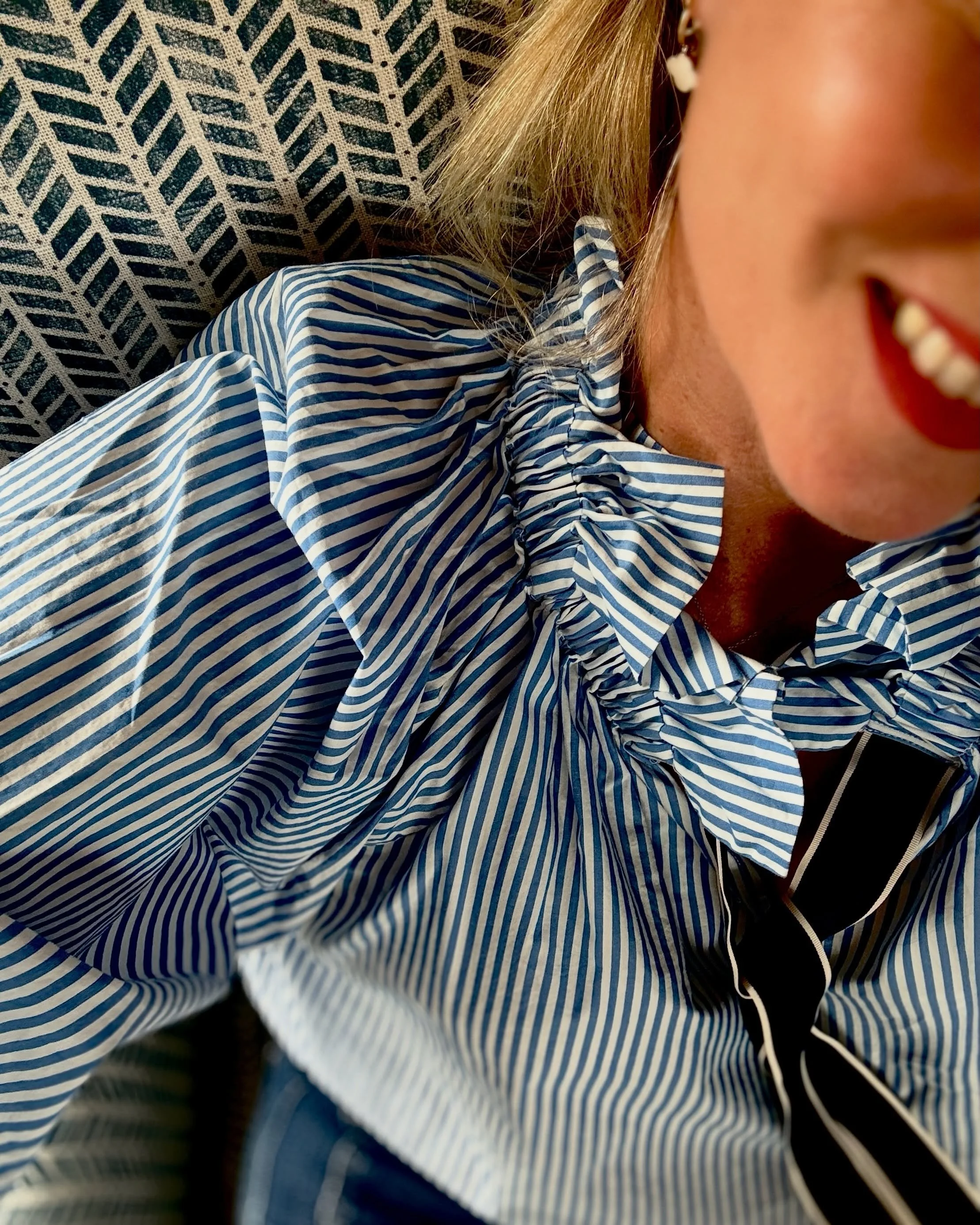 Blues, stripes, Paris vibes and geometrics. 💙

Fabric on chair: Mottram Meadow Inky Sky.
Top:  @boden 

#zoeglencross
