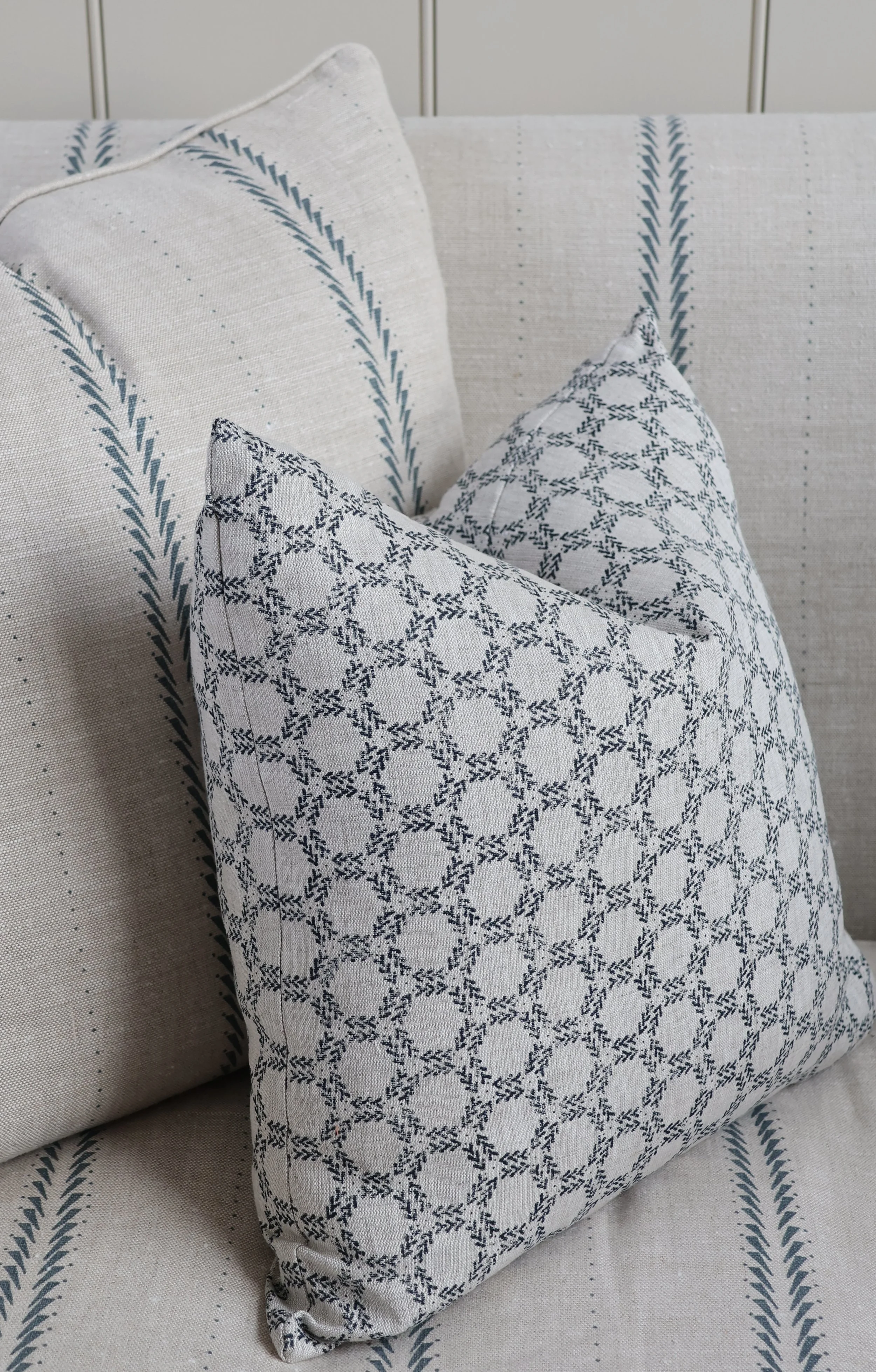 Honeycomb Pacific on Natural Cushion