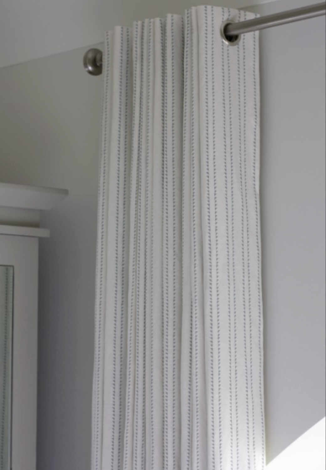 Windmill Wood Dew Linen Blend Swatch