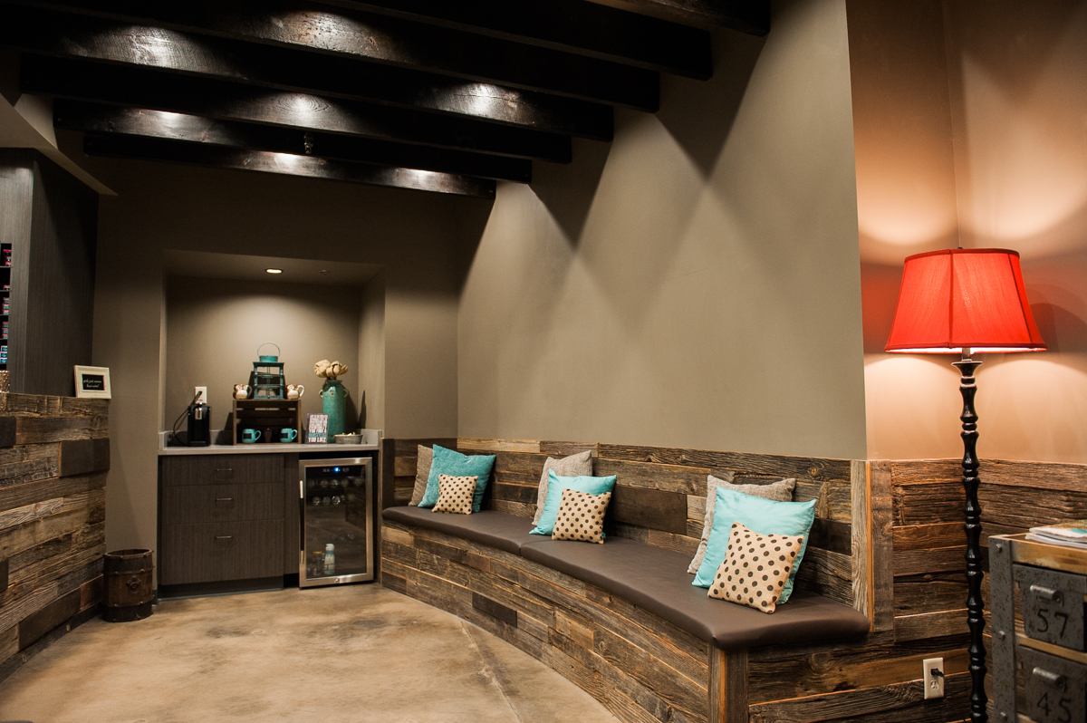 lounge / beverage bar