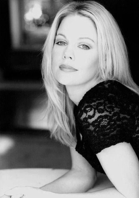 lisa varga_headshot_6.JPG