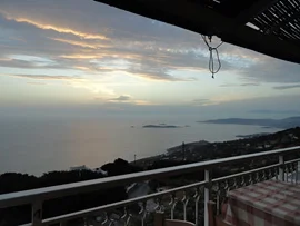 1209andros03.jpg