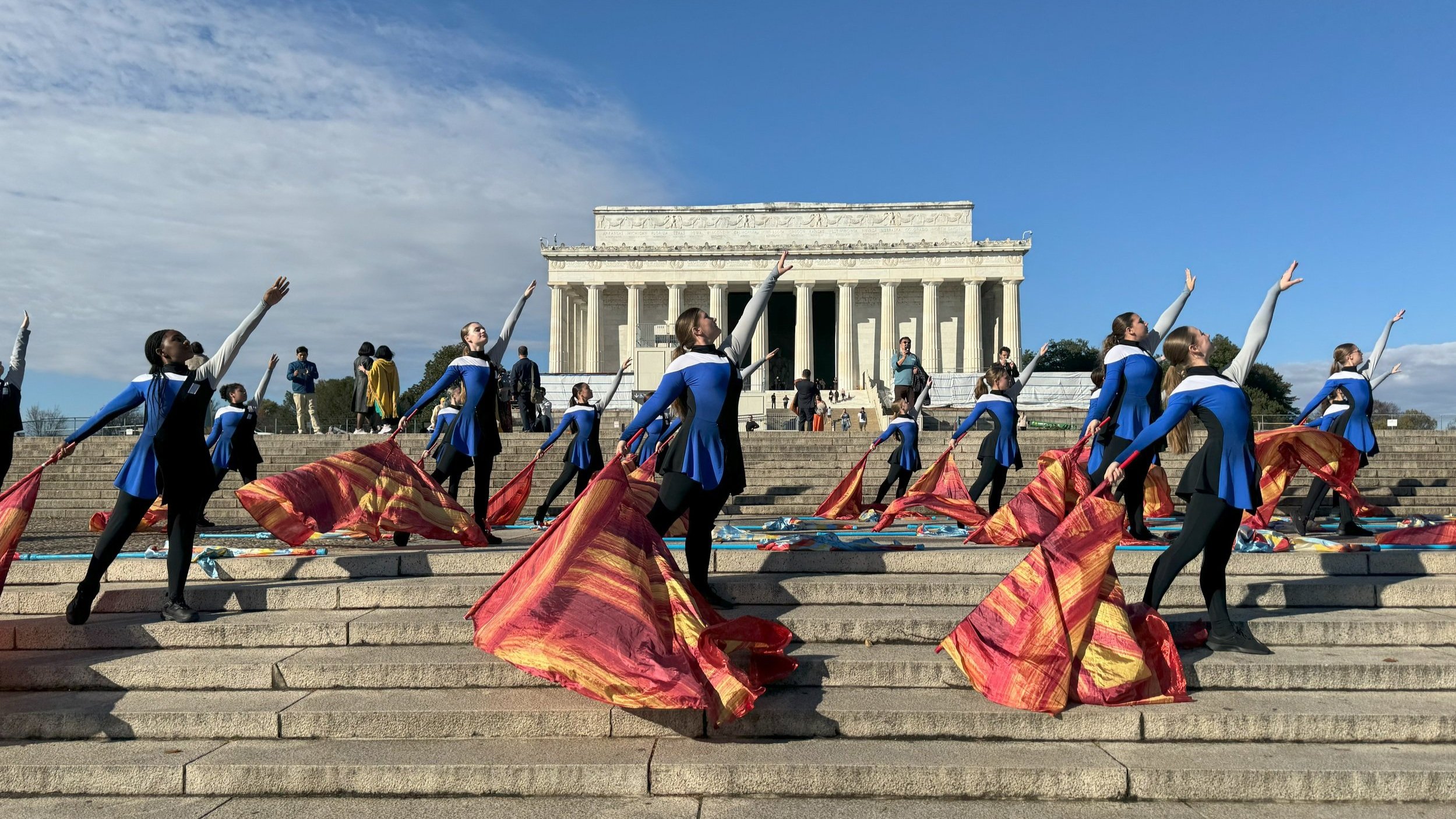 Color+Guard+at+Lincoln.jpg