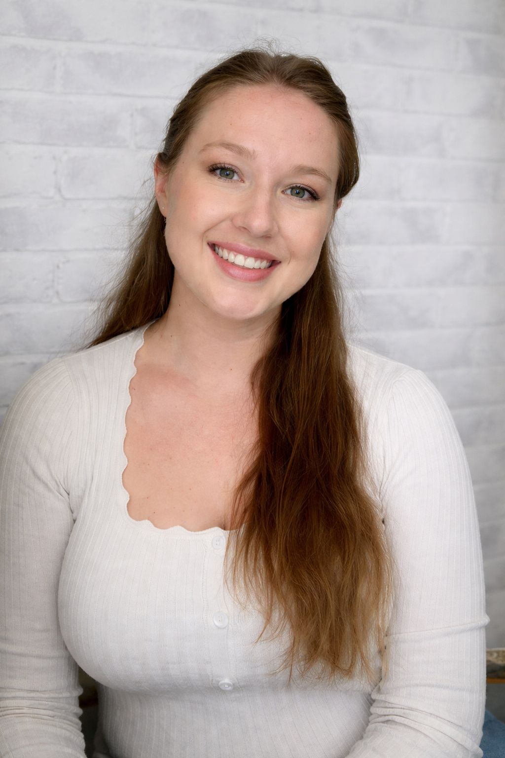 Nora Neville, BS