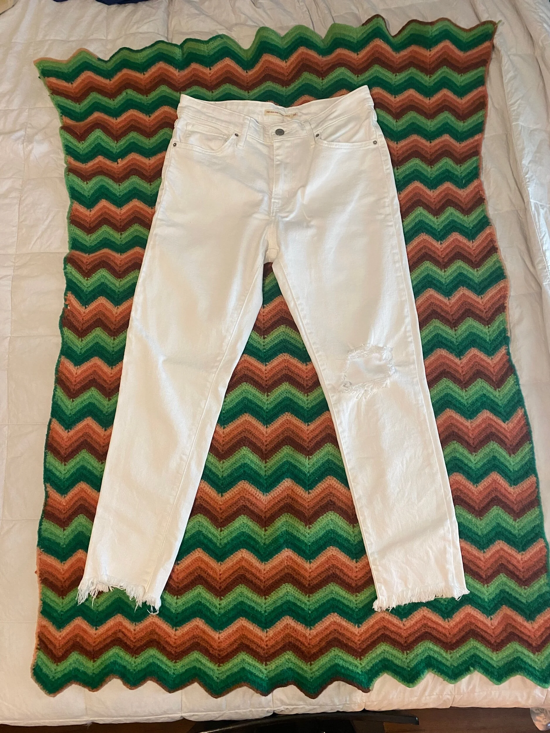 1332E5EE-6644-4720-ADCE-4E8F782DC7CD