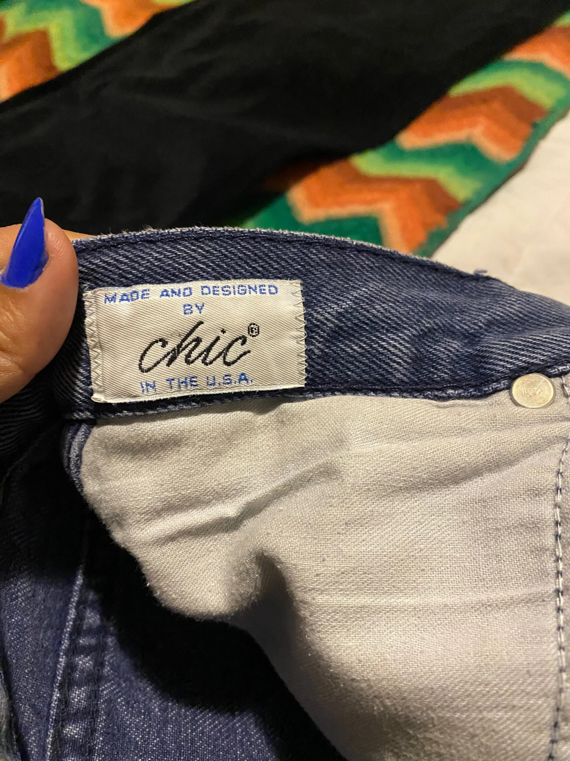 8A9CC00B-EF41-4EE3-BA1A-7081D5250D80