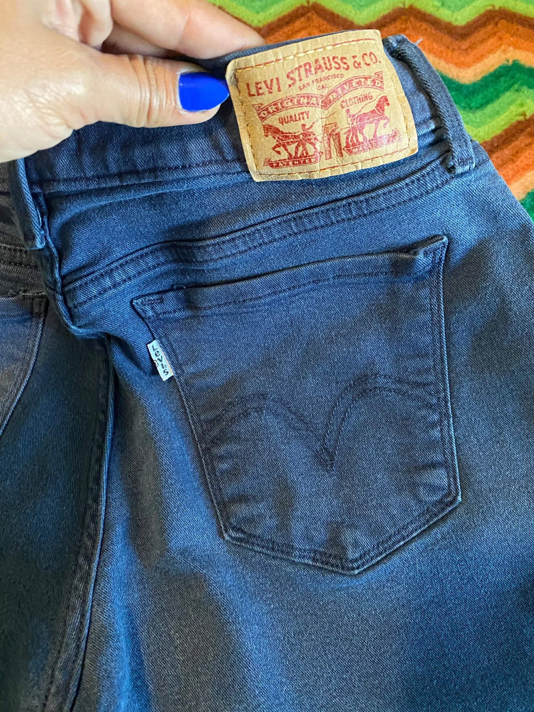 6557D261-82F3-48C1-96C9-173DA74B1B5C