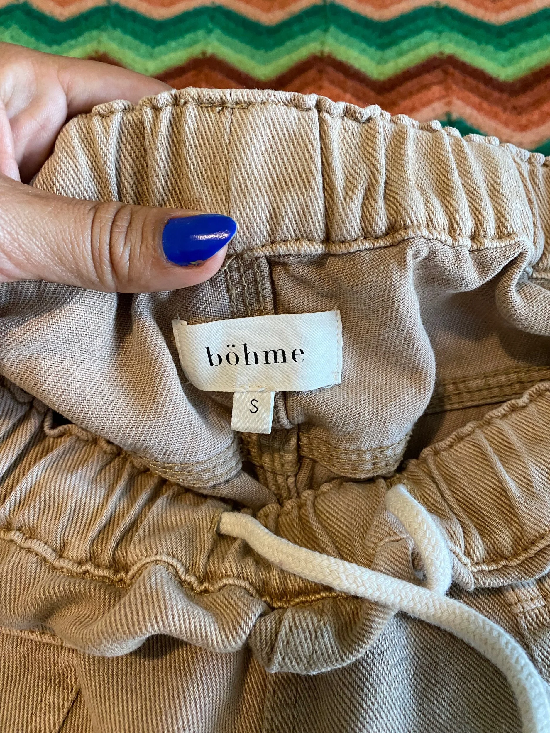 19A26C2C-5D69-4FD1-A3B9-933FD8B635D3