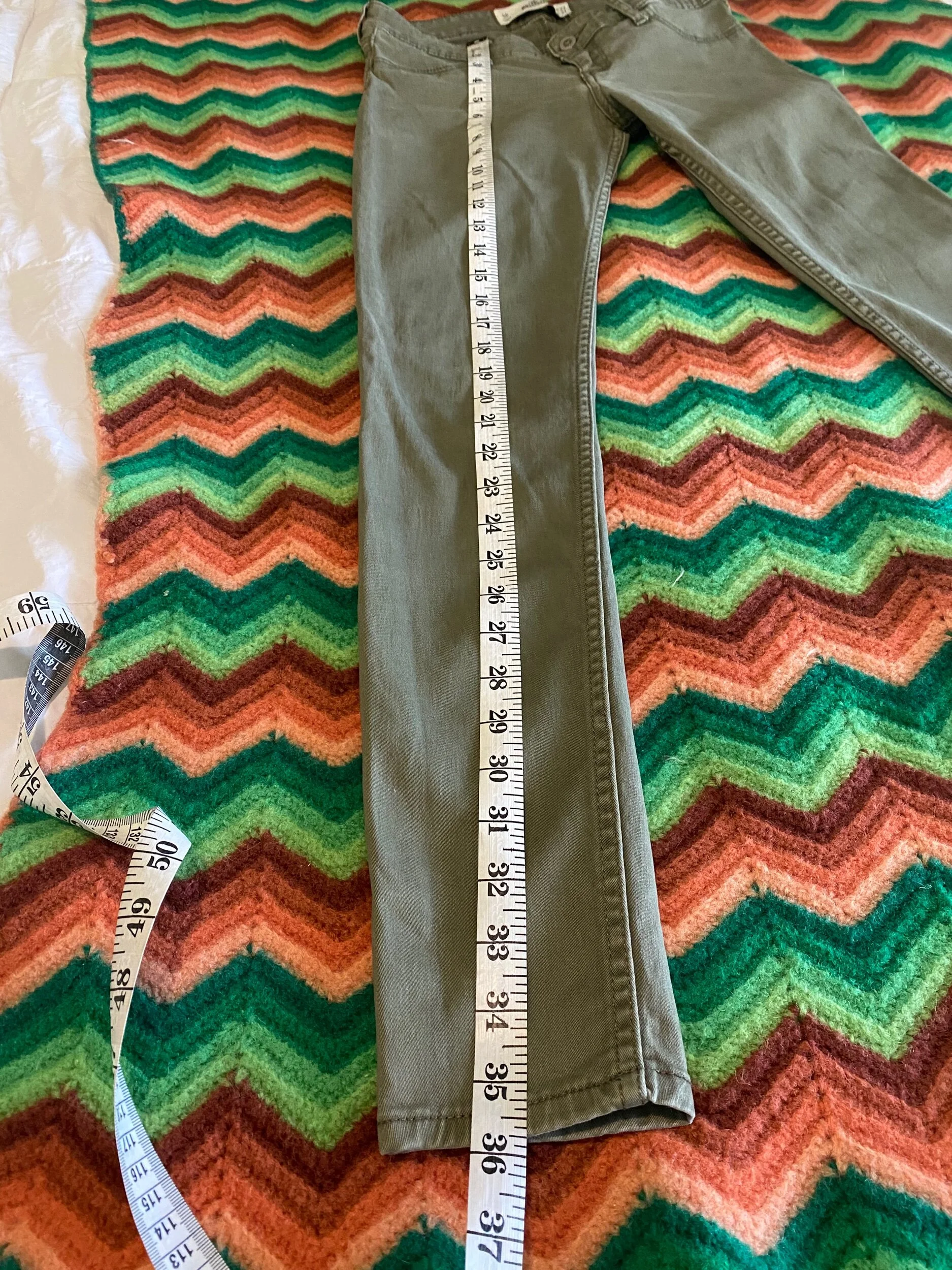 E6658955-64BE-4D93-8C10-E81EA7CB3CBE