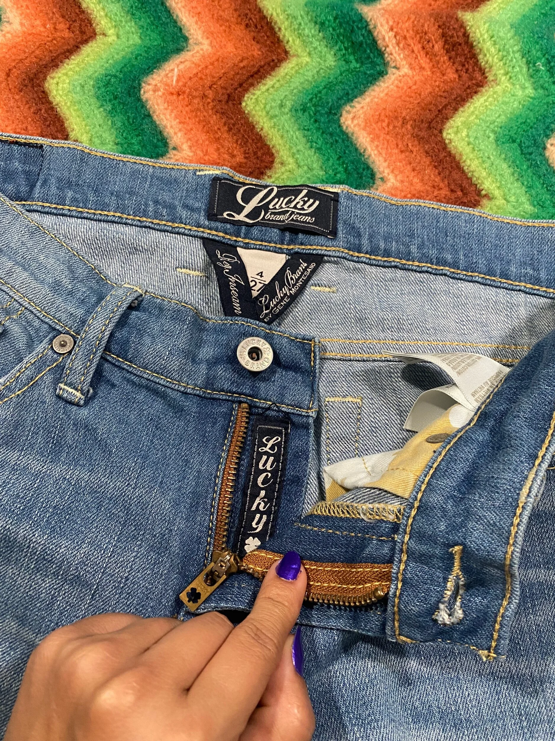 06AB72E2-9CF8-4728-9B63-79AA0E285BF0