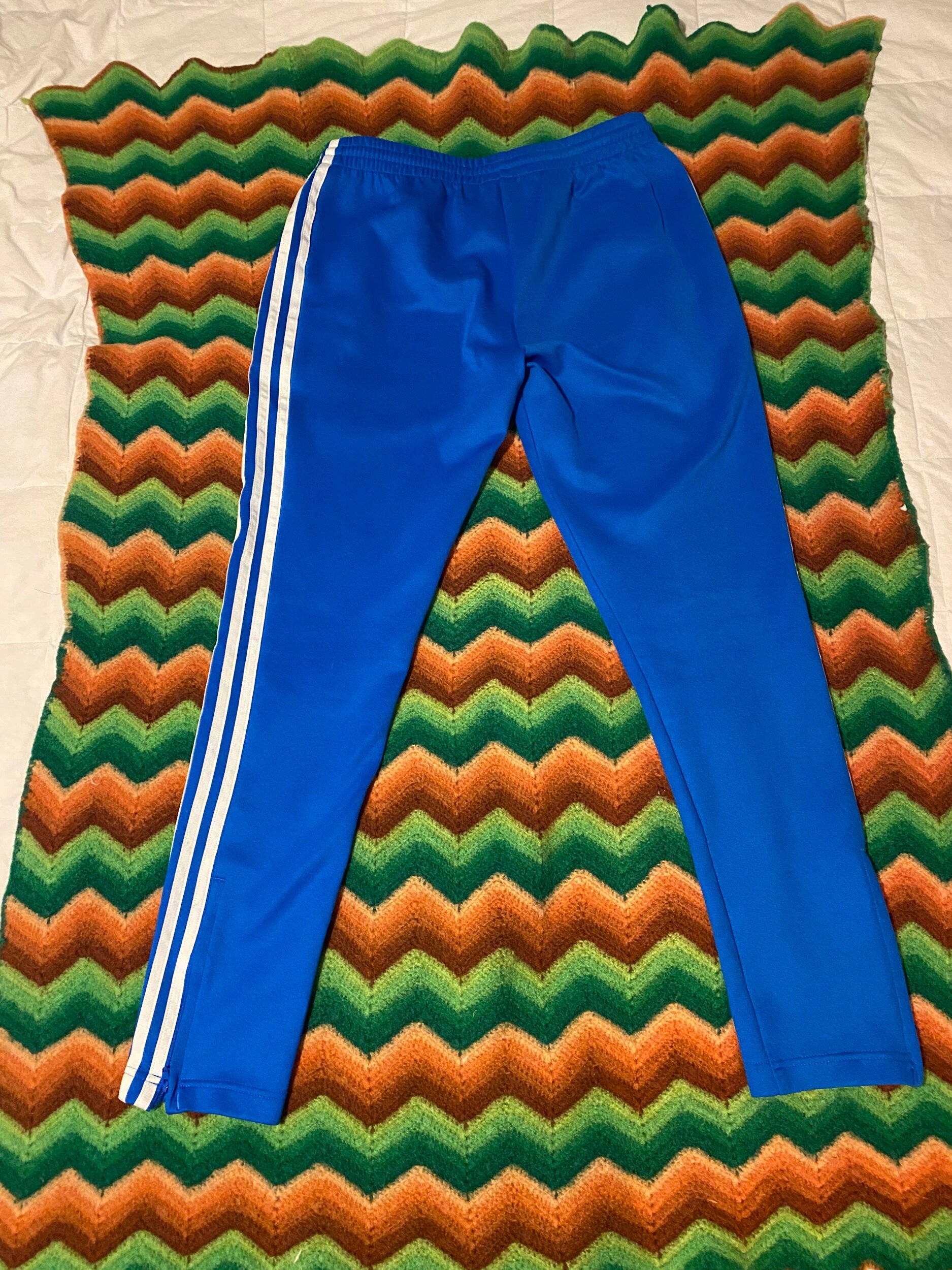 E18A3F85-6E92-4D44-A551-CDD6BEE91417