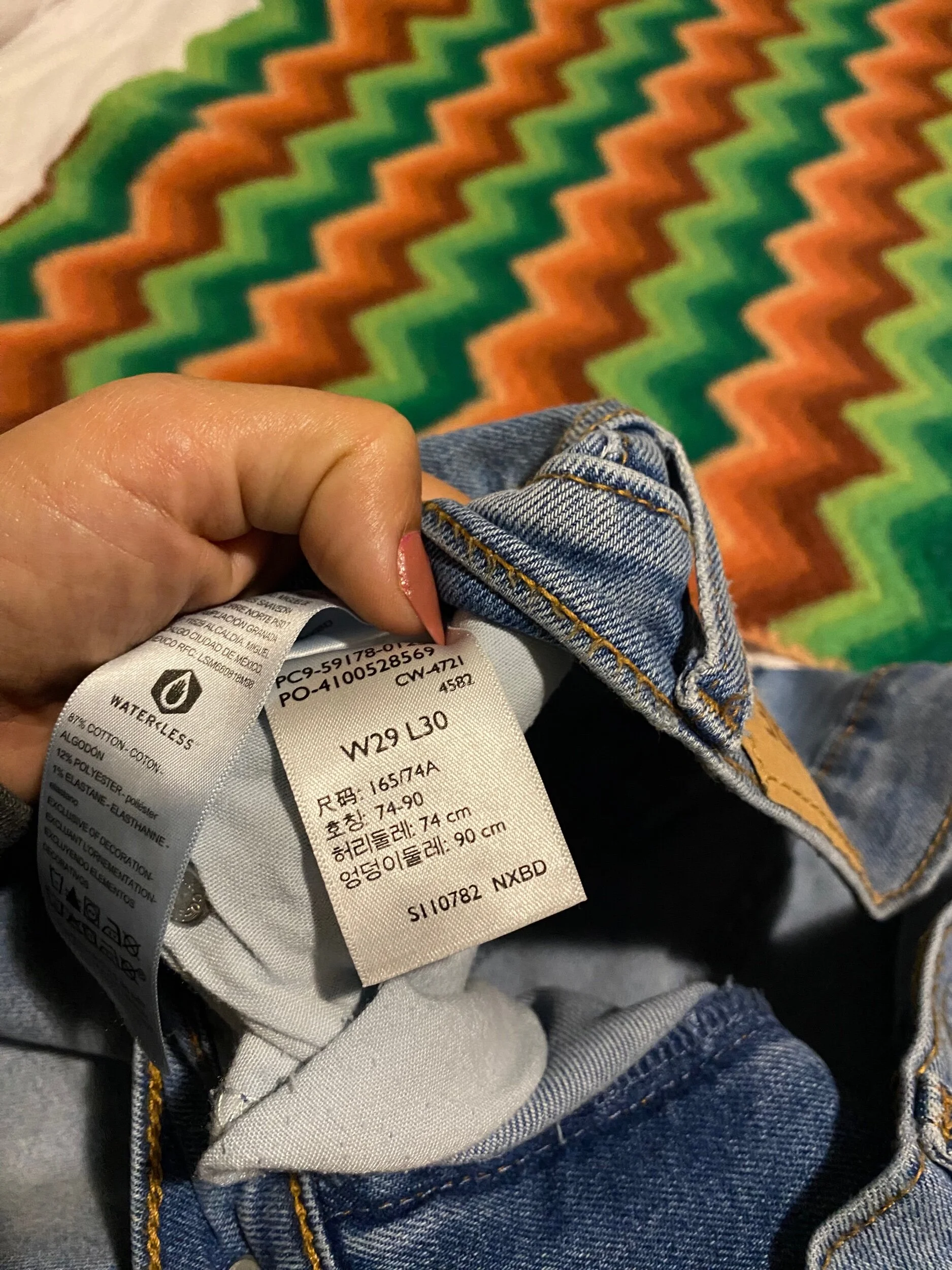 D8B0A40F-17B6-440E-9438-0EDD41E8F5A1