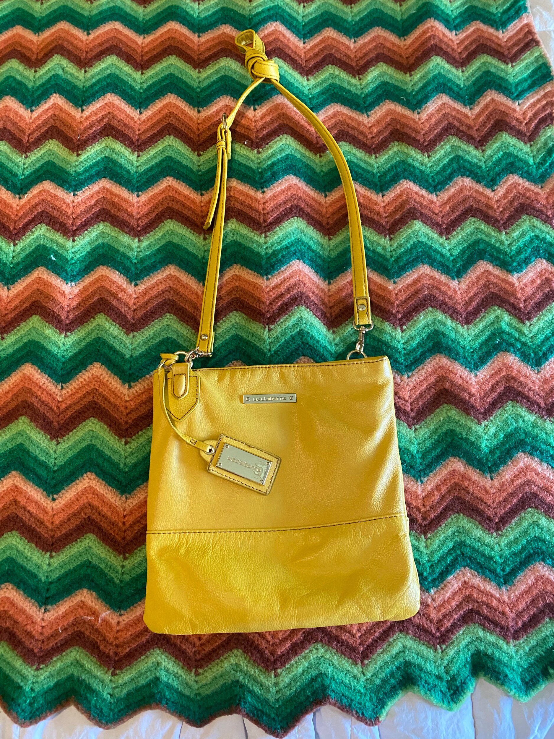 3E6EE3FA-C190-4A9E-9945-FA6F7B34F6A9