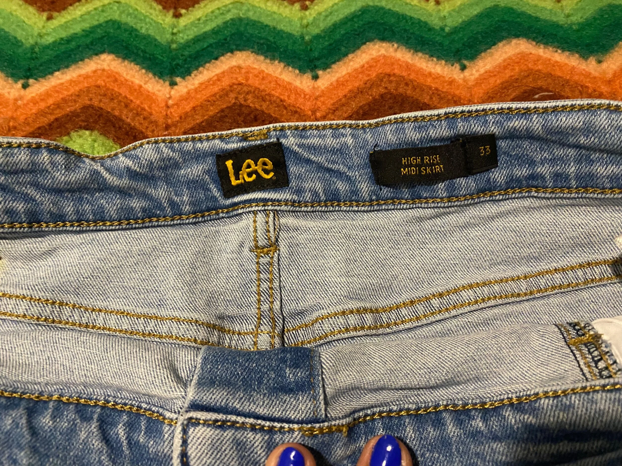 297B832D-7188-44FE-B8F7-01BECF81A4CE