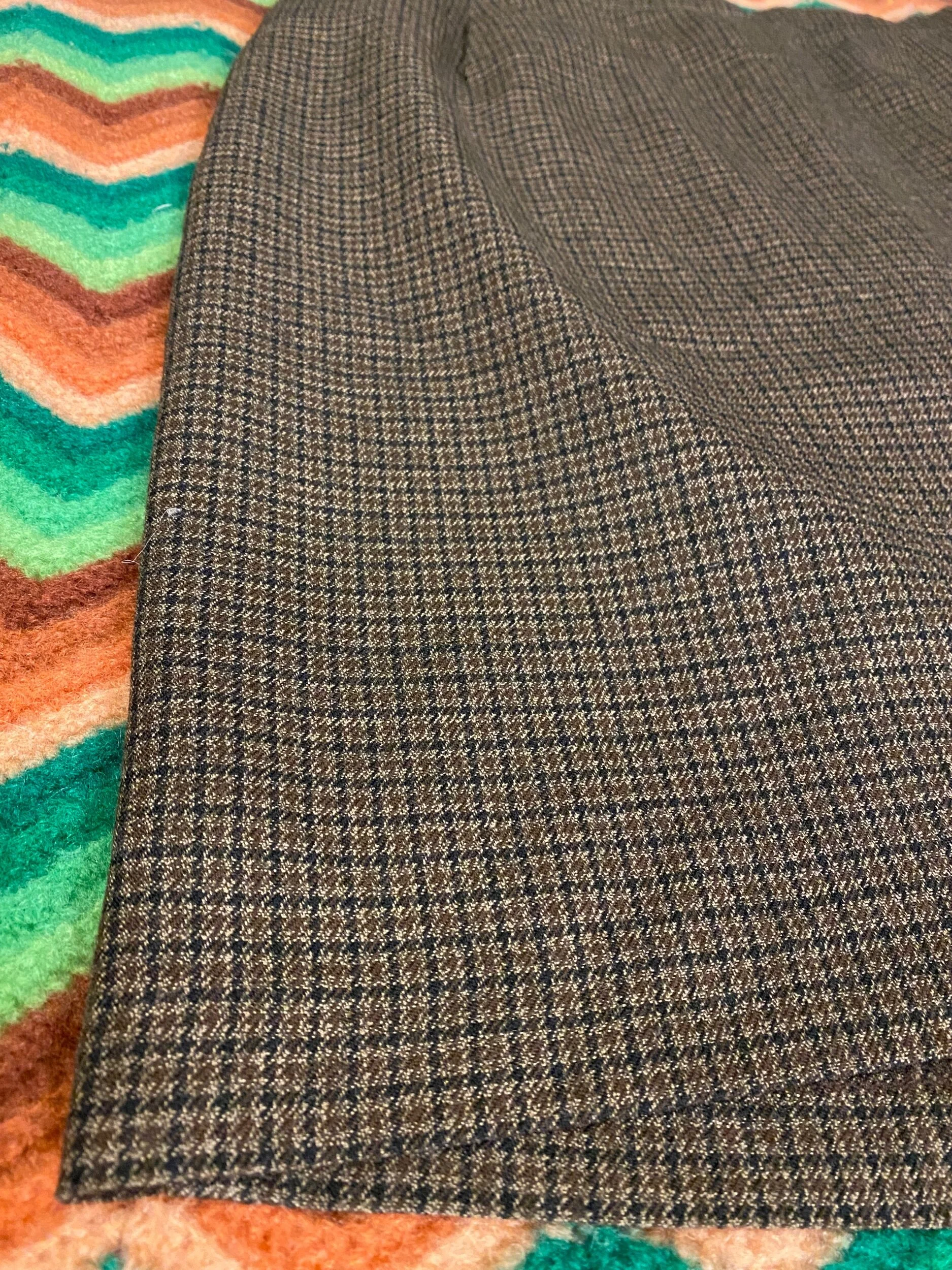 7E832687-D6D7-41B6-B2F1-90FBCEE8FC20