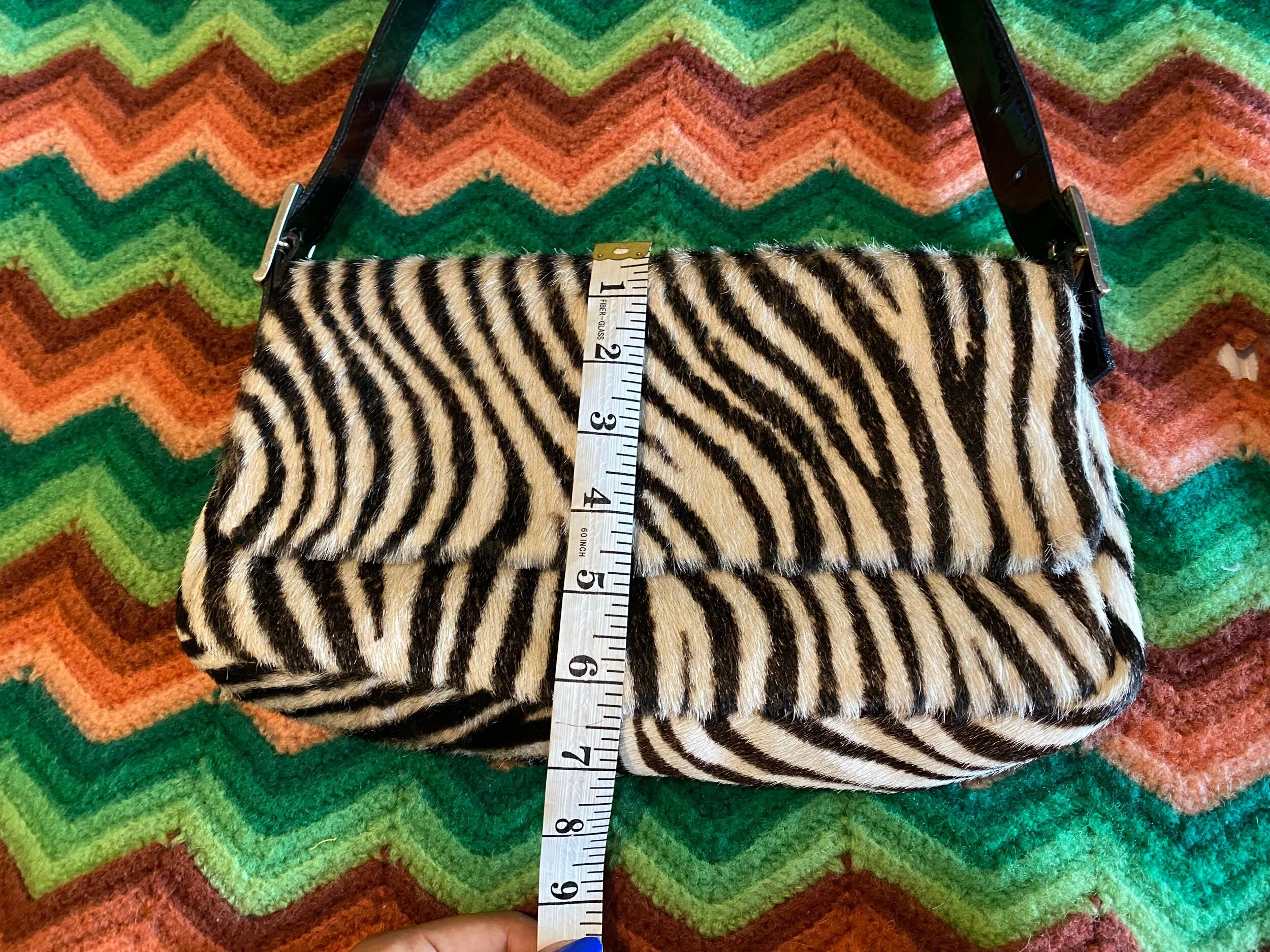 6BC1DBB1-EFE5-4E23-88DD-FFE873D95AAD