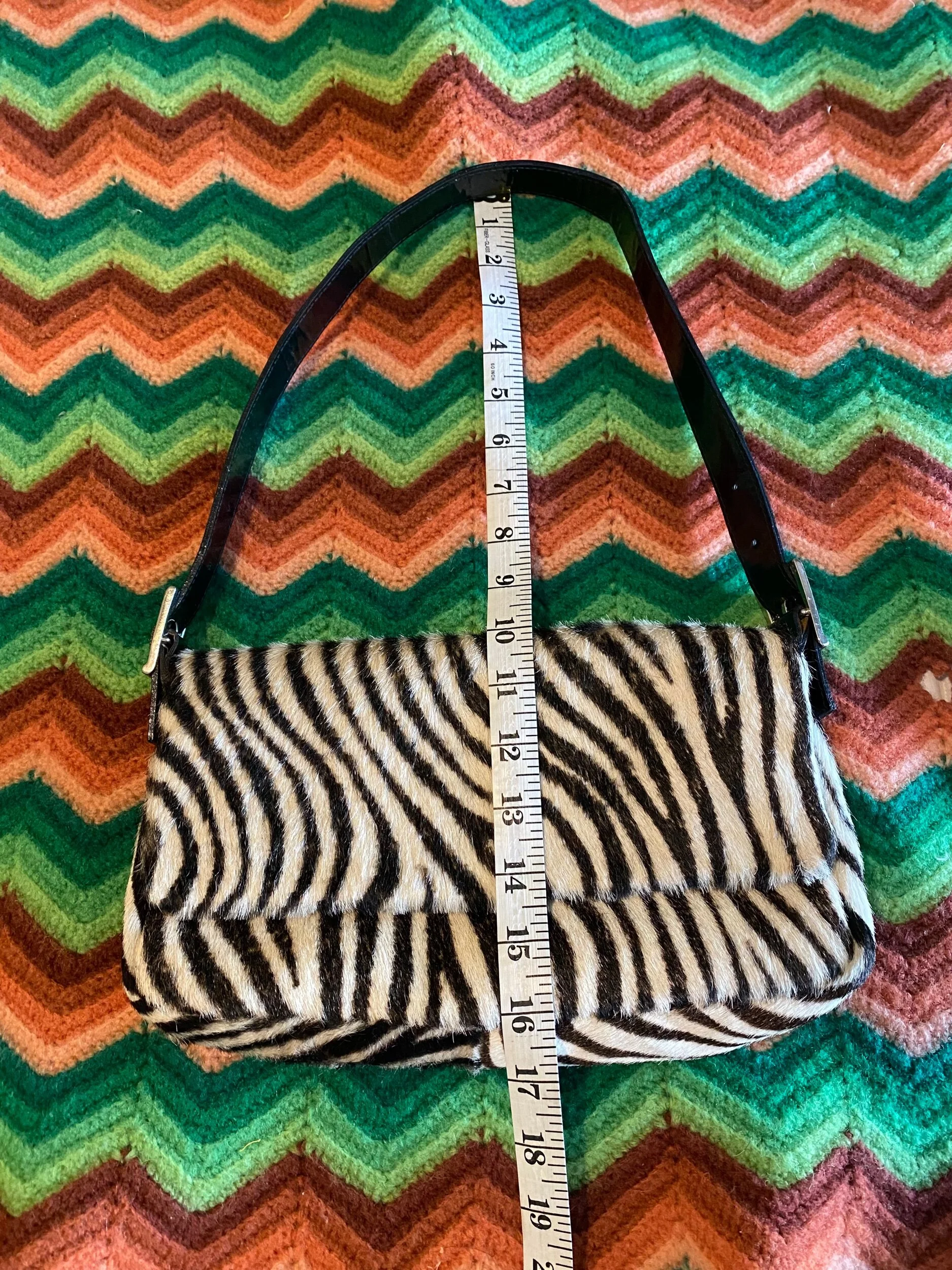 76271395-66D9-474F-AFDC-628556878294