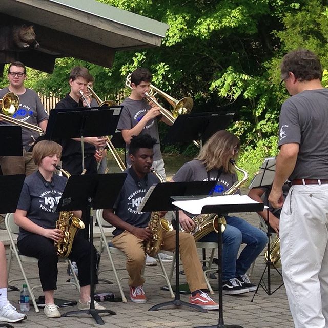The Knoxville Jazz Youth Orchestra is jazzing up @ijamsnaturecenter tonight. Free concert 6-8P. If you miss this one, come to the freebie at Market Square next week! More info at www.knoxjazz.org. #knoxvillejazzorchestra #ijamsnaturecenter #knoxrocks